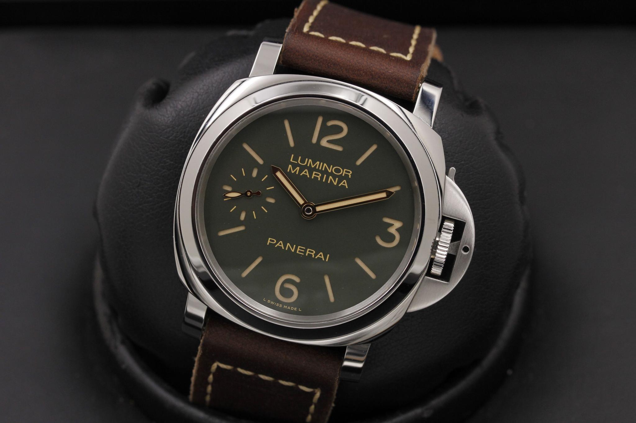 Watch Image 10