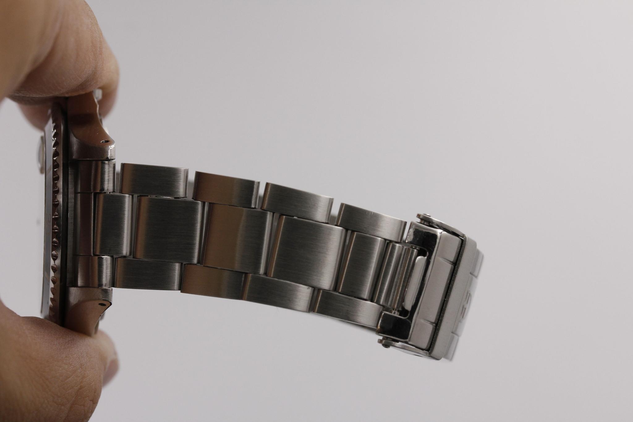Watch Image 12