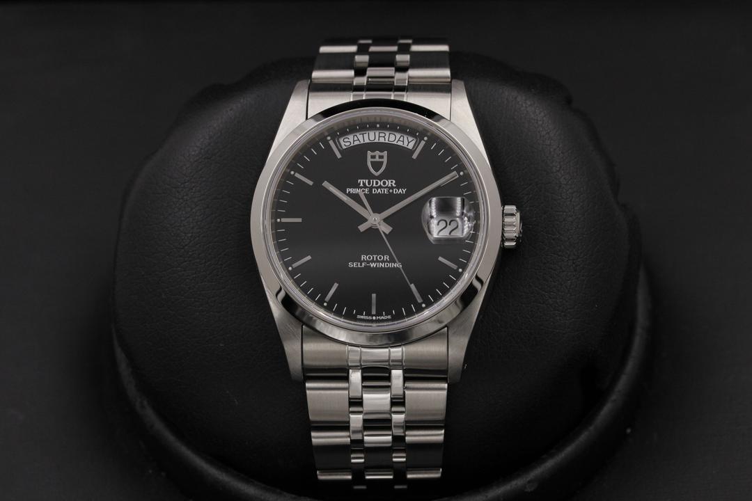 Tudor Date Day 76200