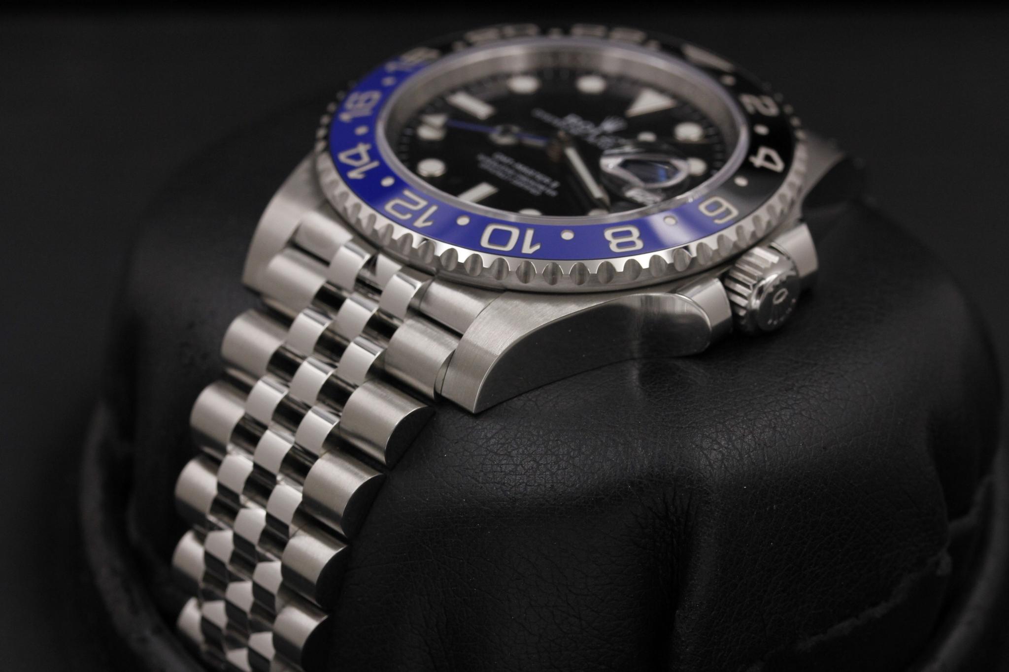 Watch Image 2