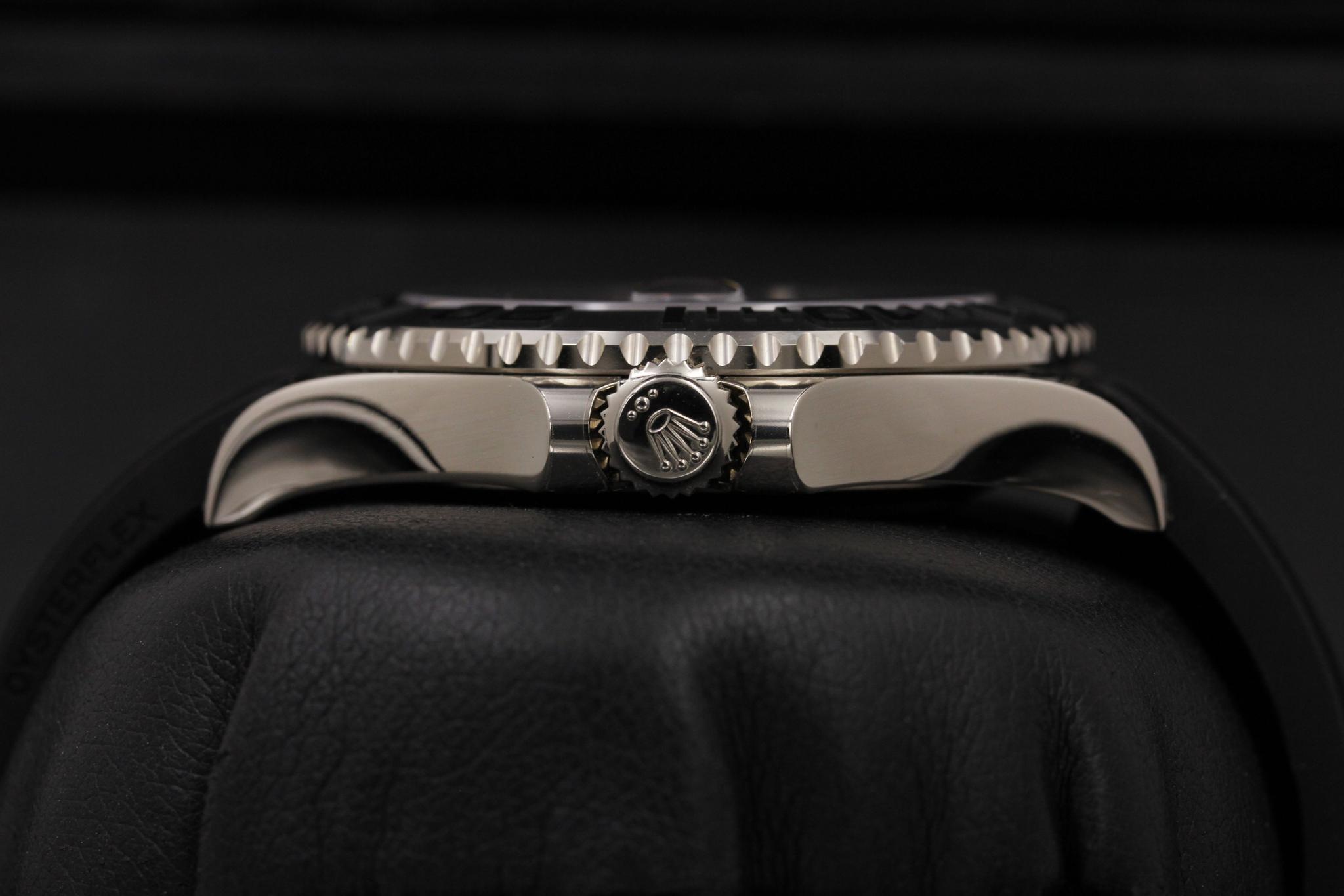 Watch Image 3