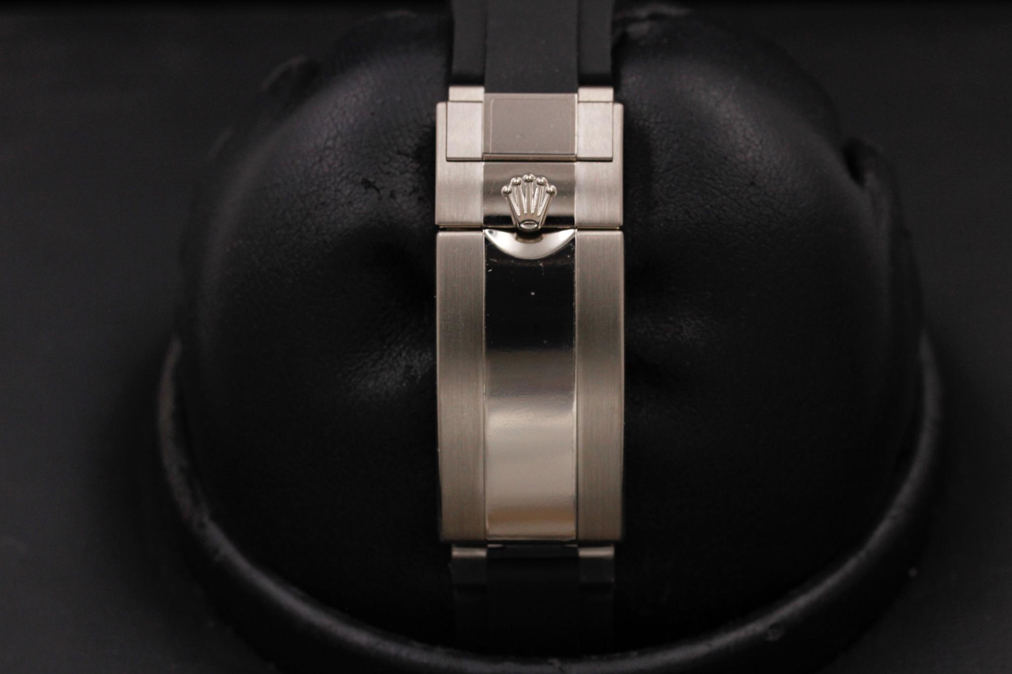 Watch Image 8