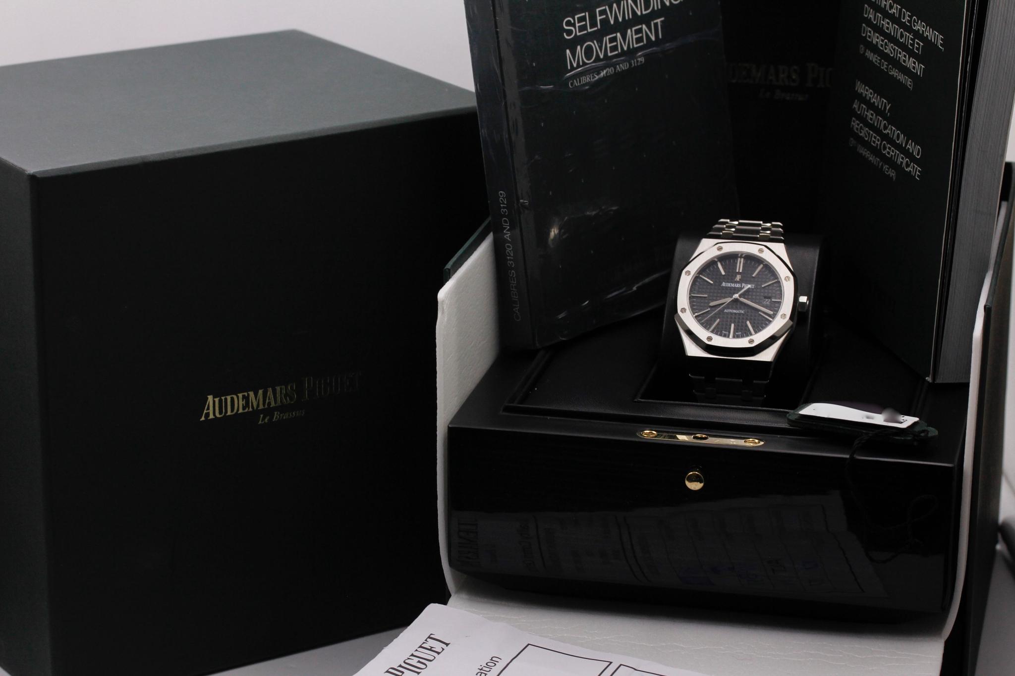 Watch Image 11