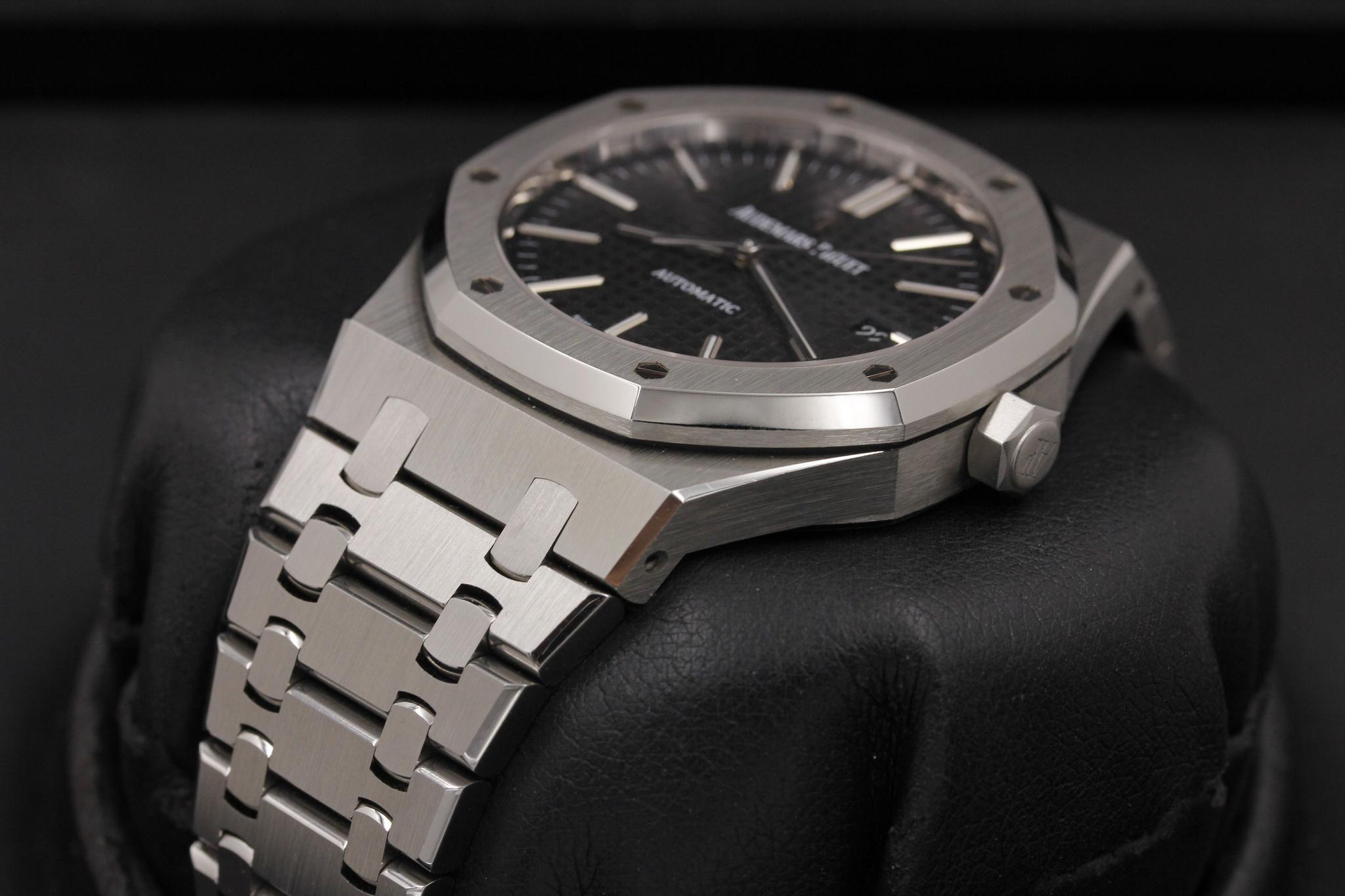 Watch Image 2