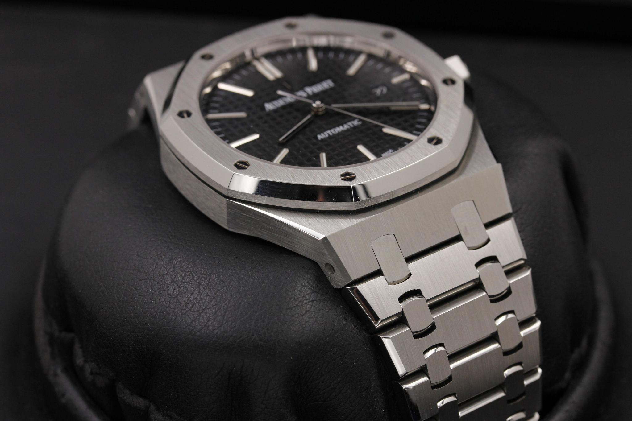 Watch Image 6