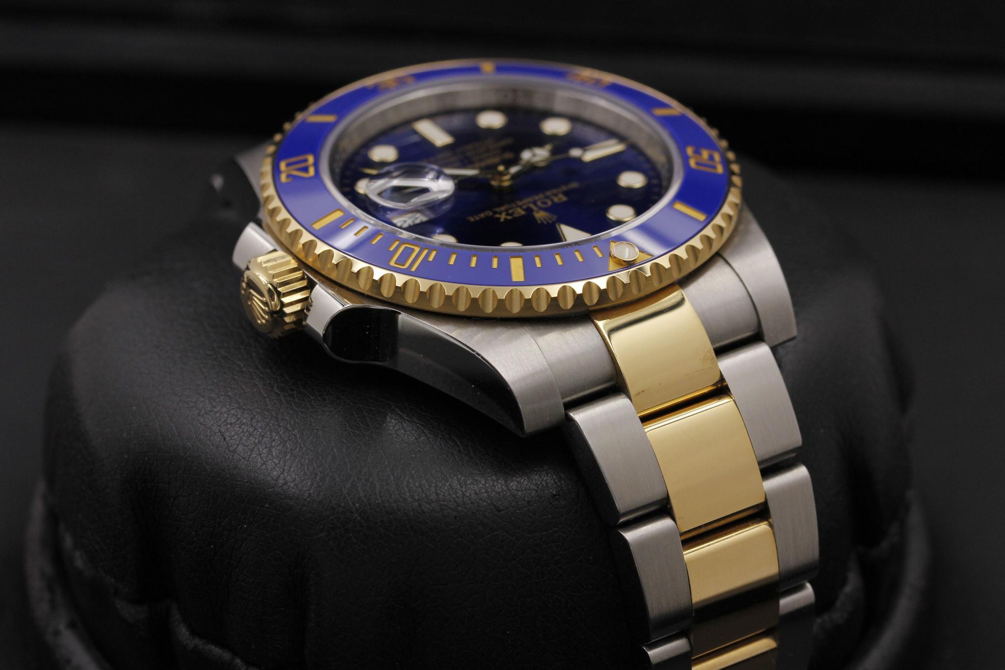 Watch Image 4