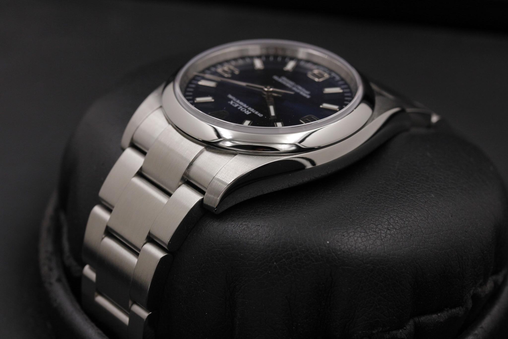 Watch Image 5