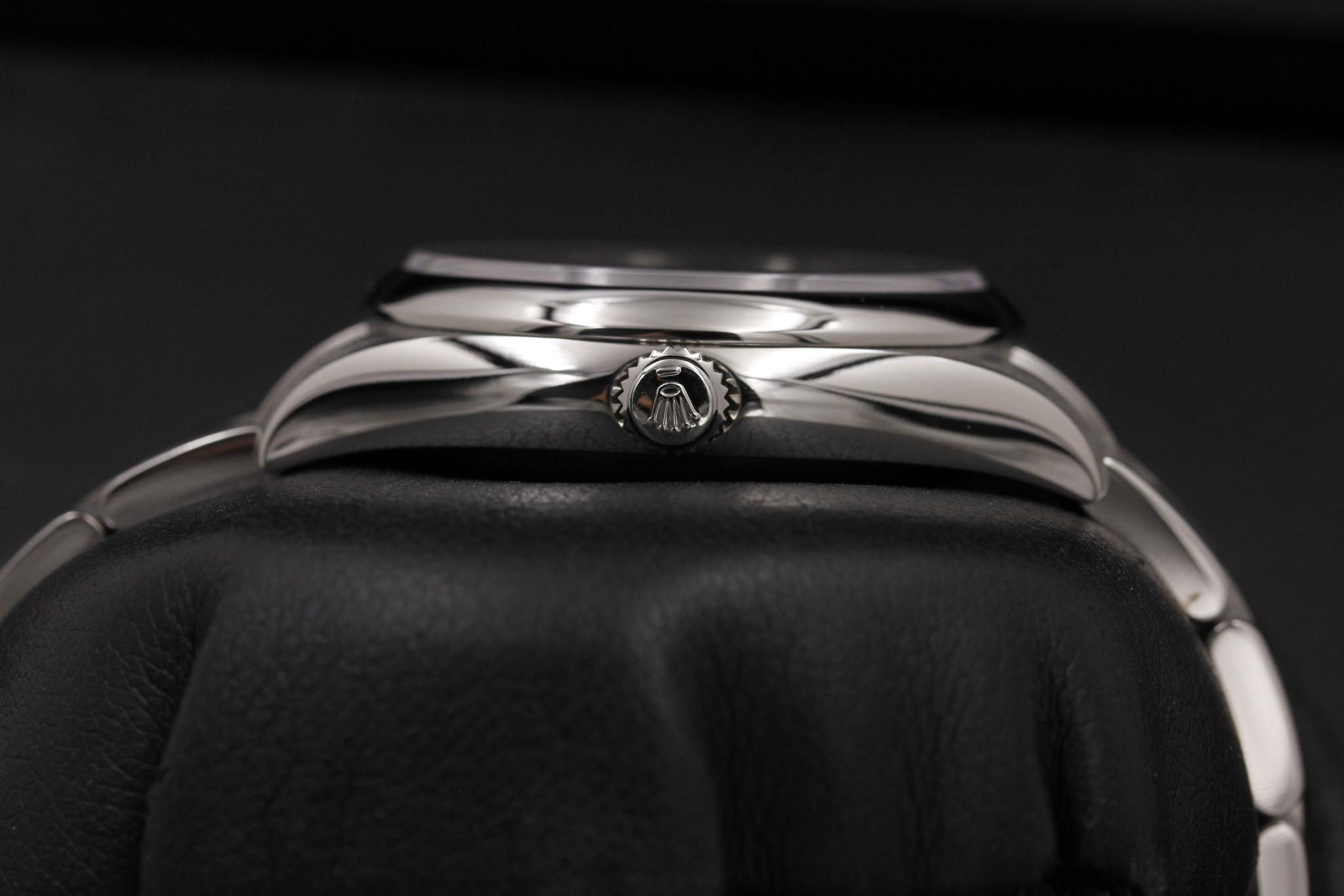 Watch Image 3