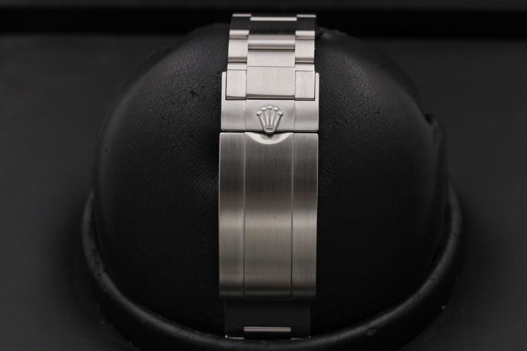 Watch Image 8