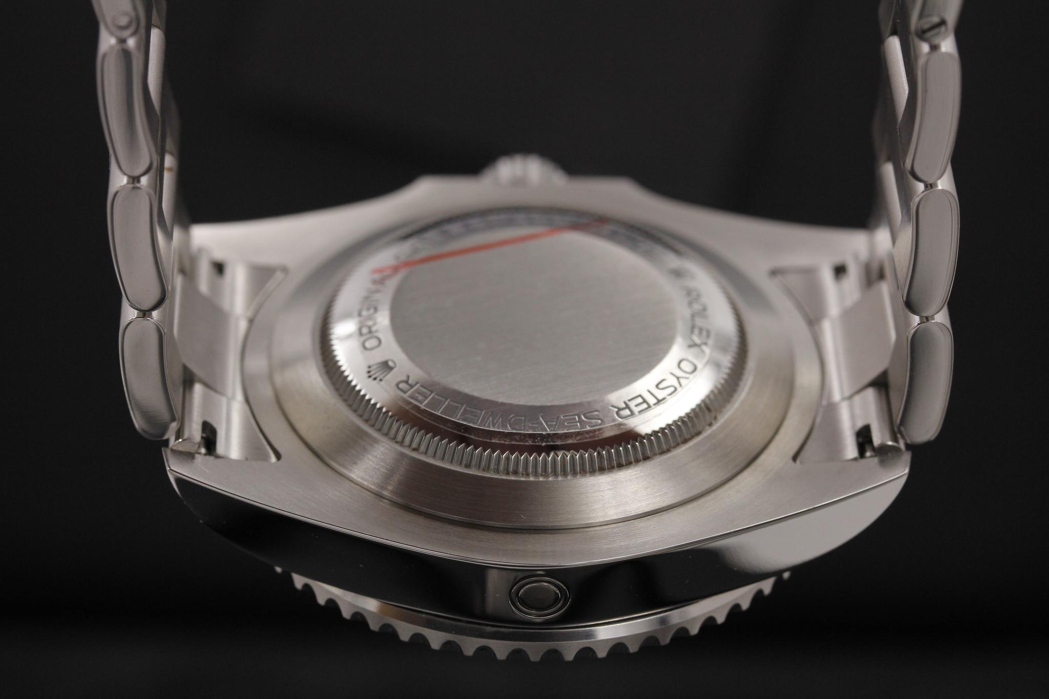 Watch Image 7