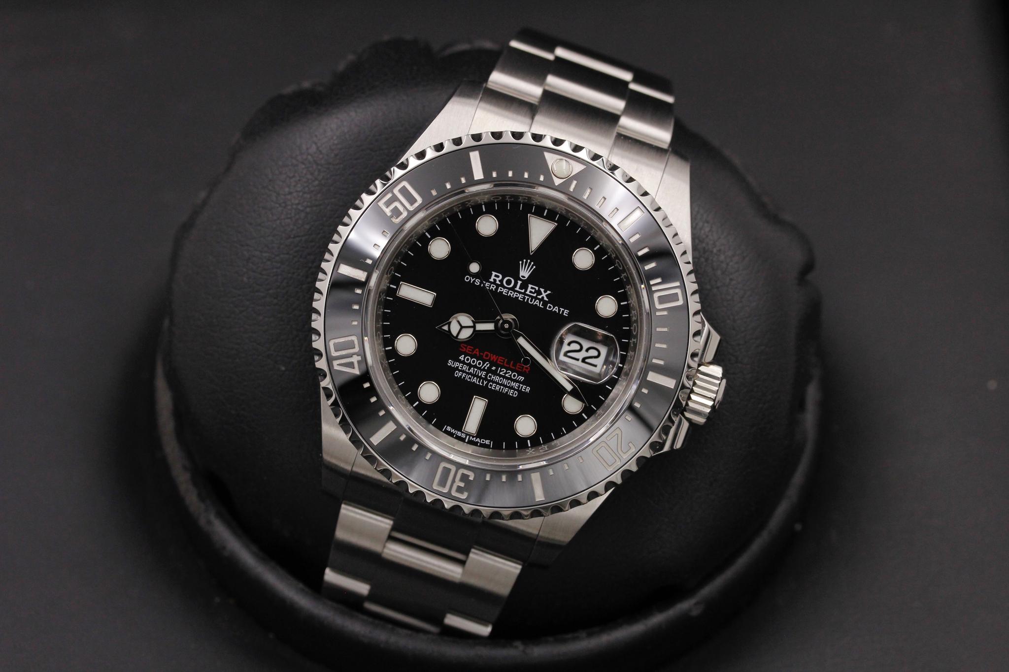 Watch Image 10