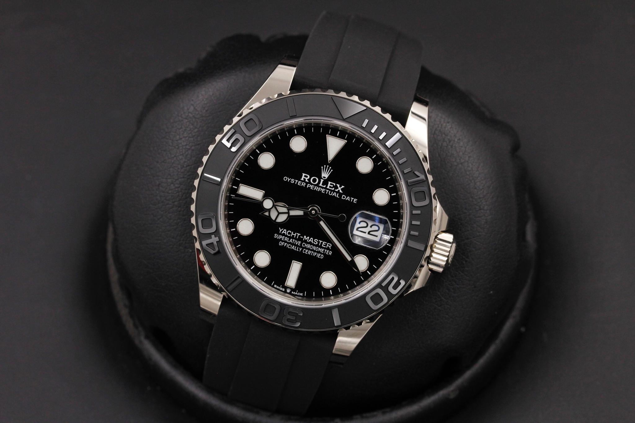 Watch Image 9