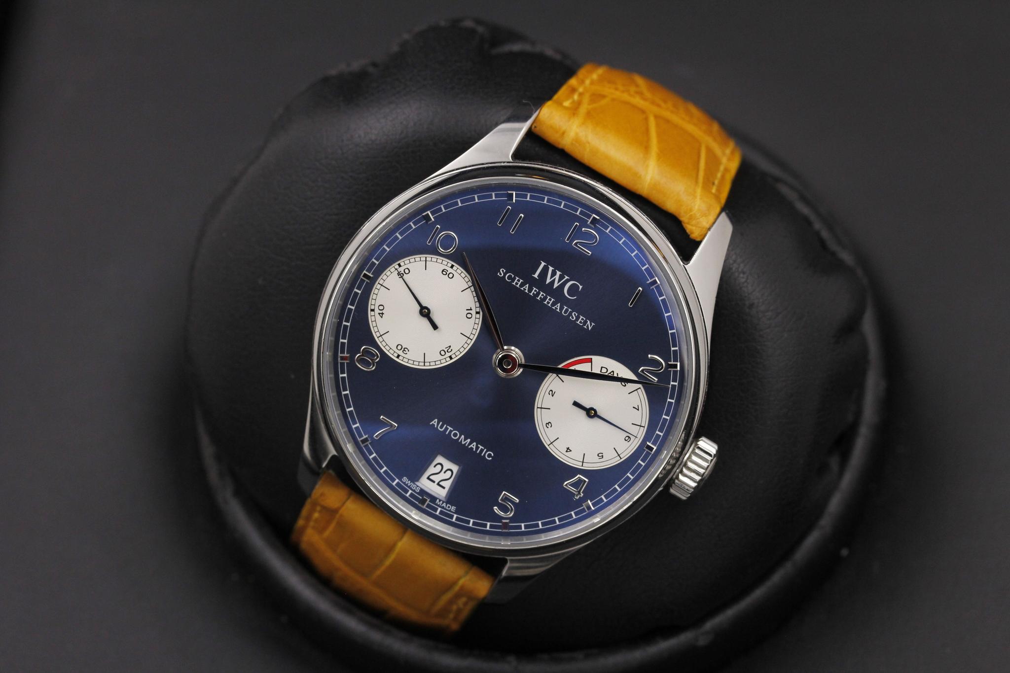 Watch Image 9