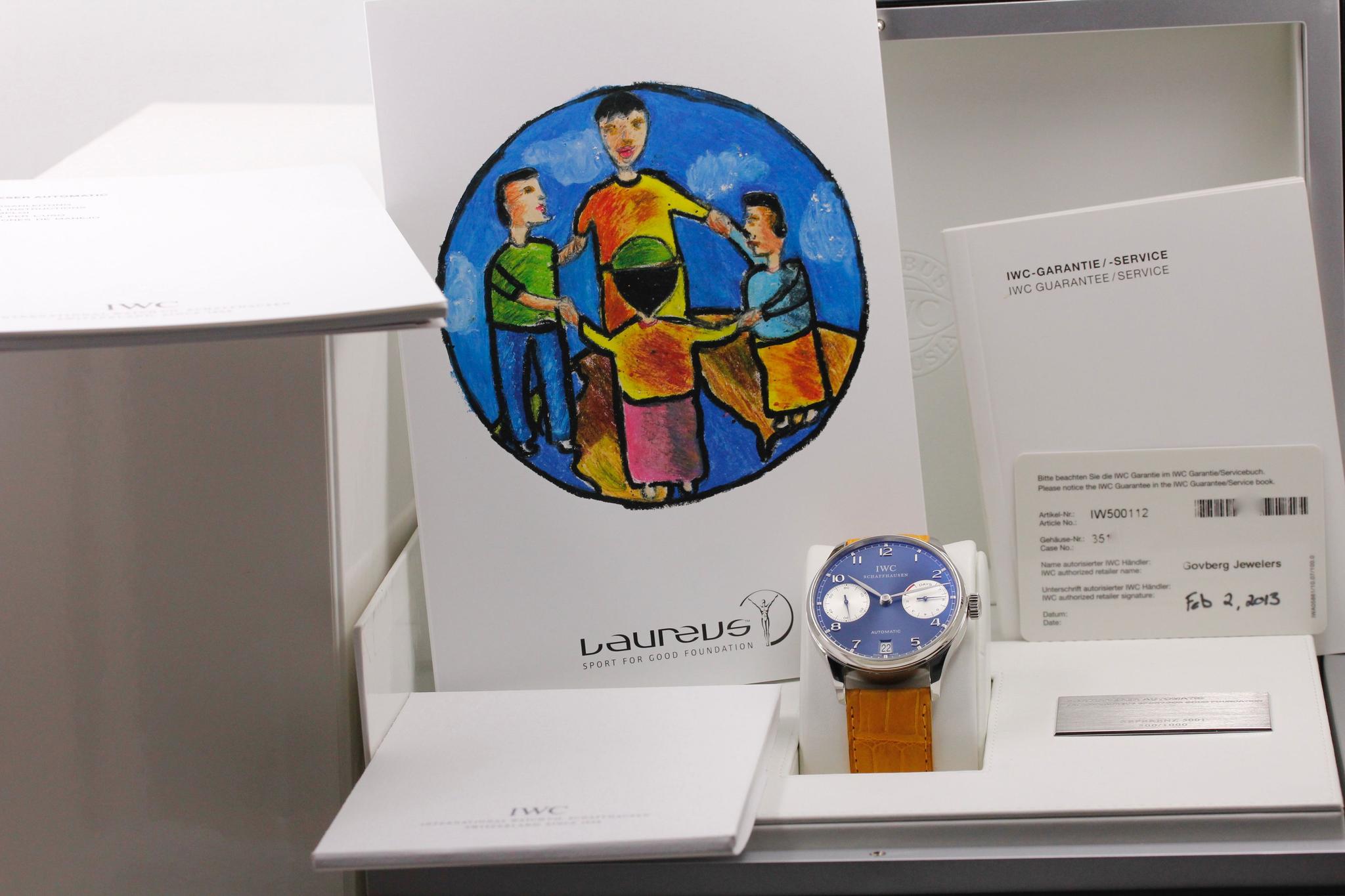 Watch Image 11