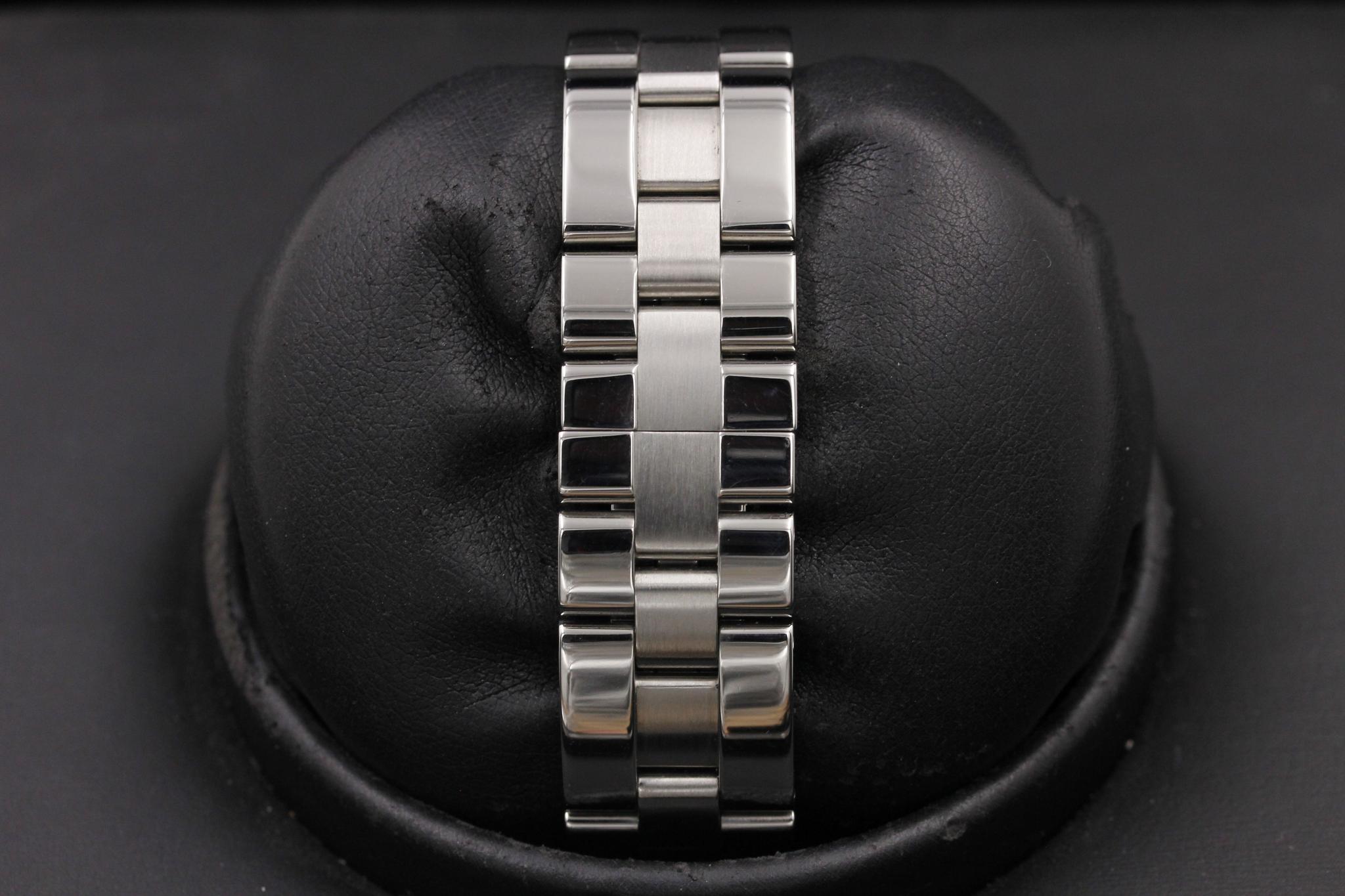 Watch Image 8