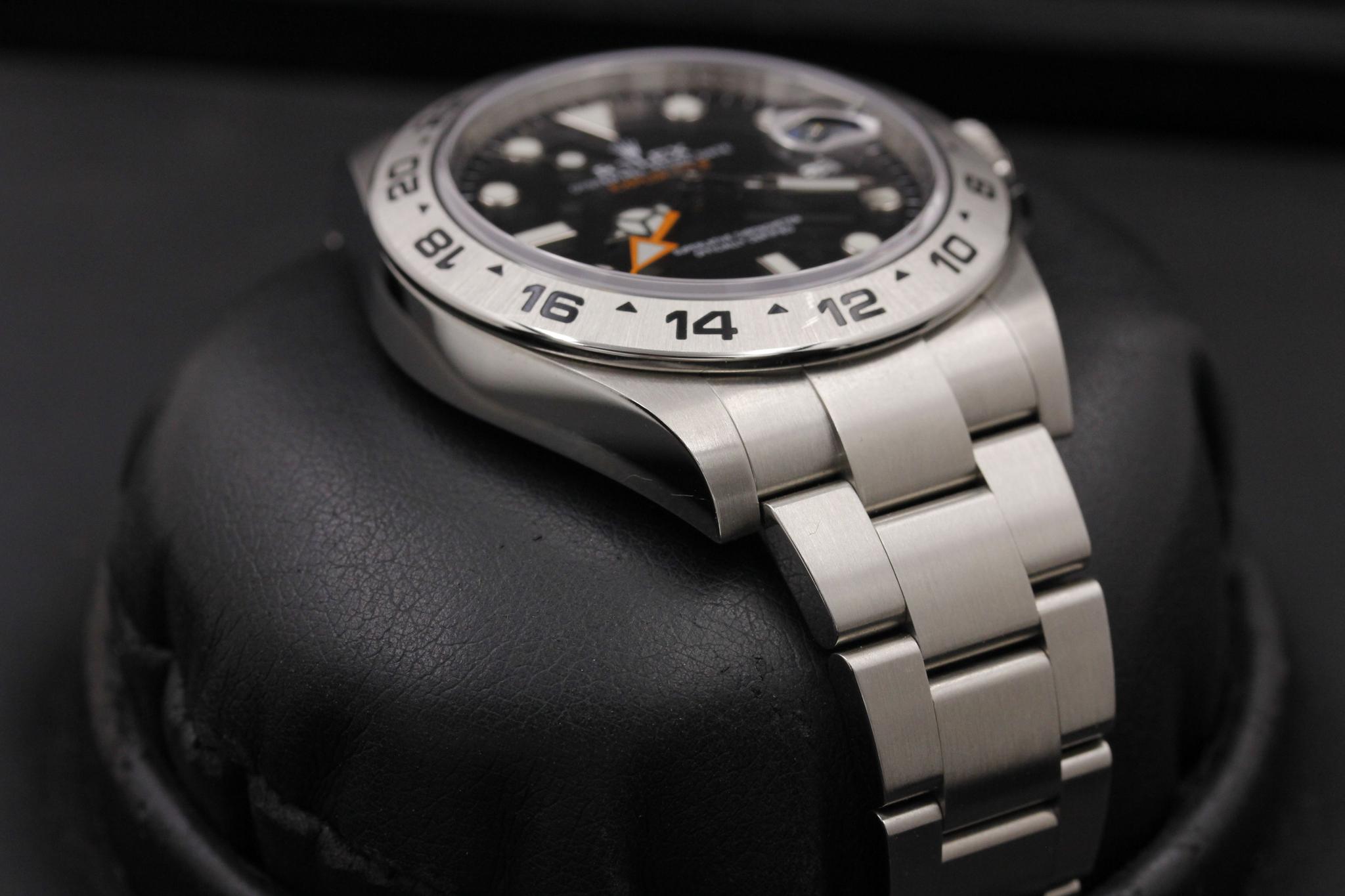 Watch Image 6