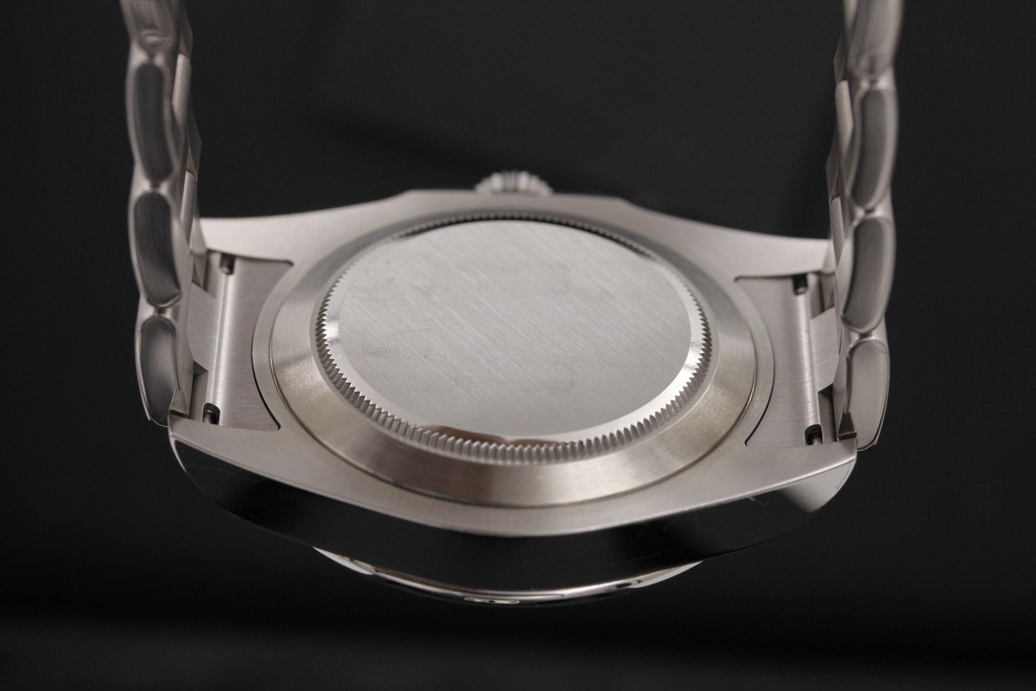 Watch Image 7