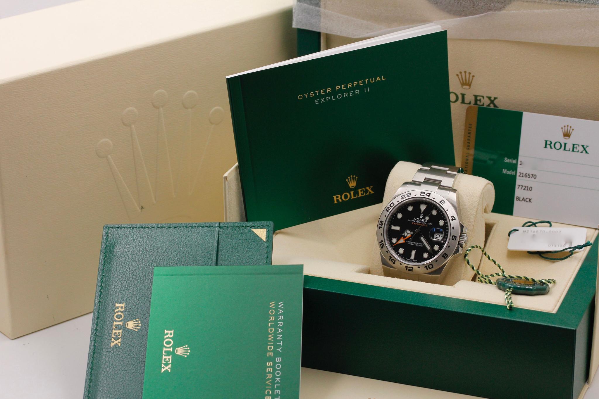 Watch Image 11