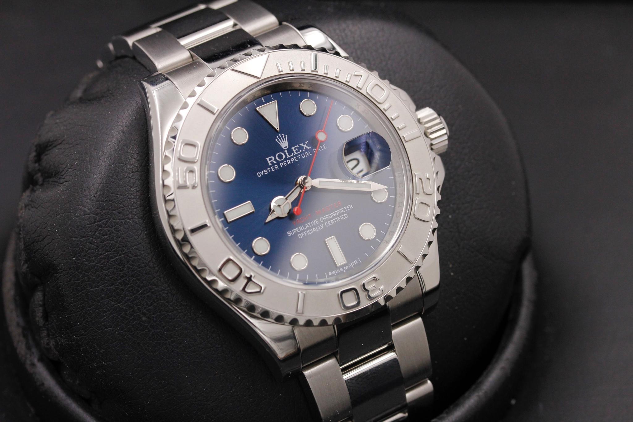 Watch Image 10