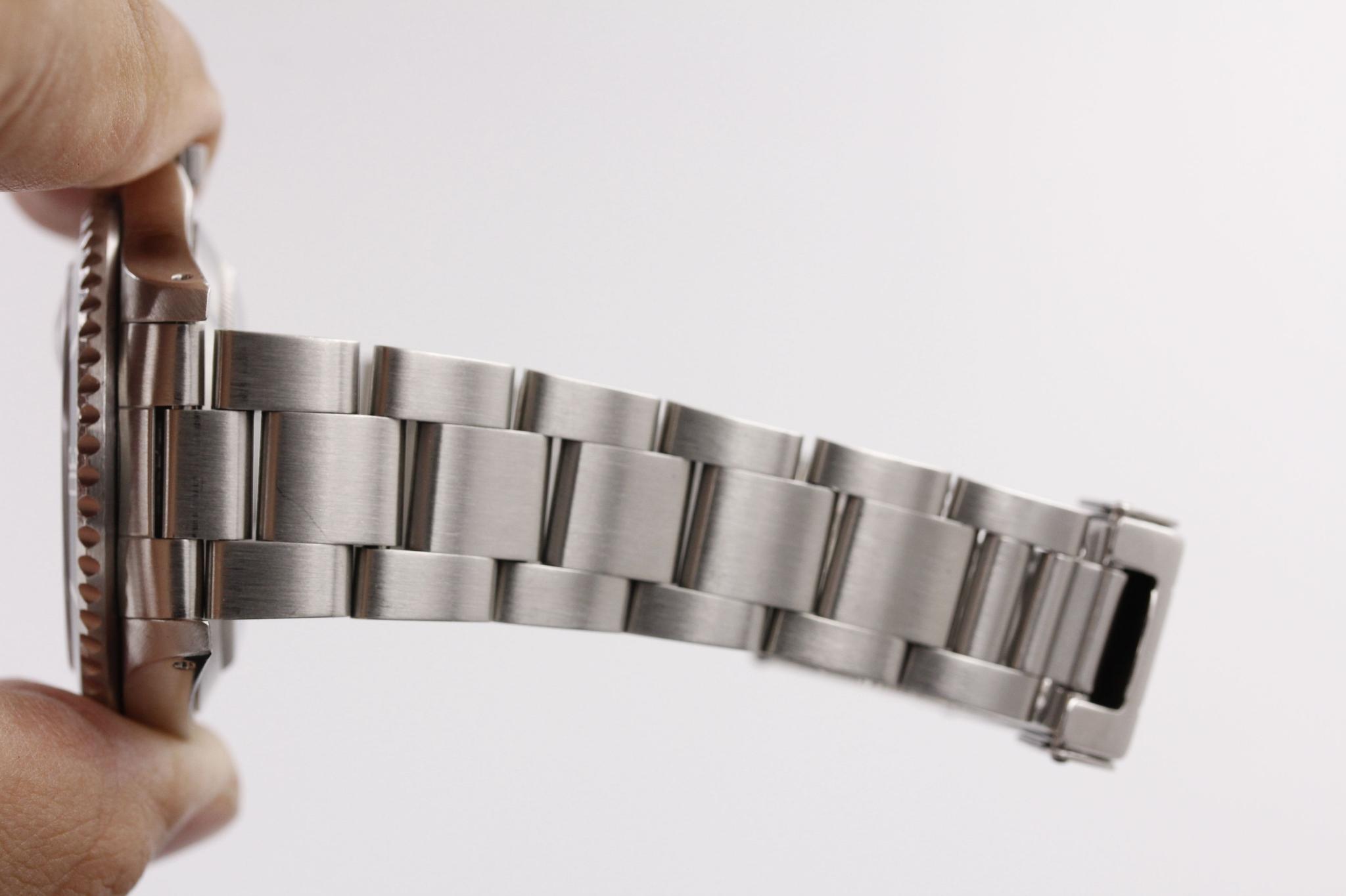 Watch Image 9