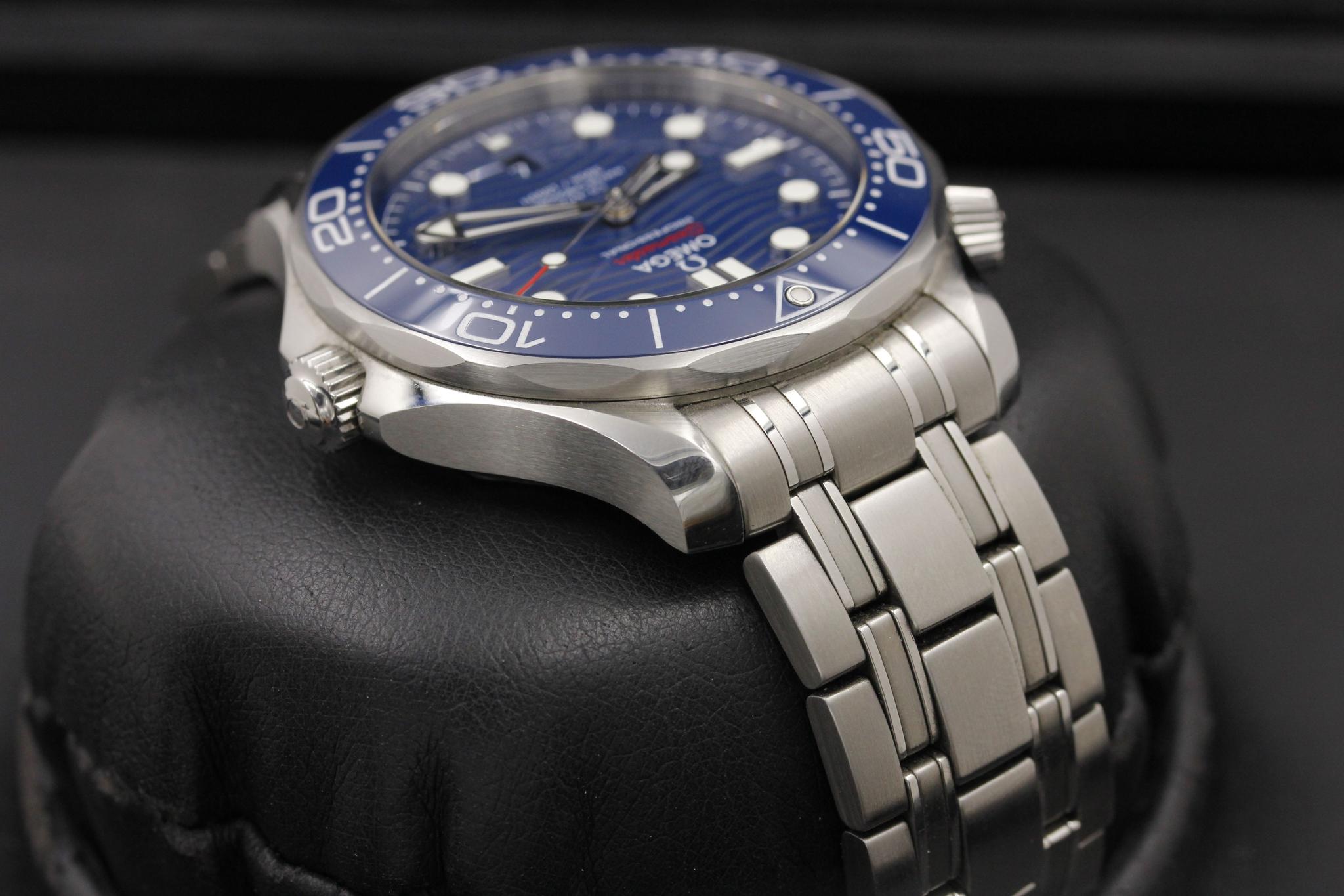 Watch Image 4