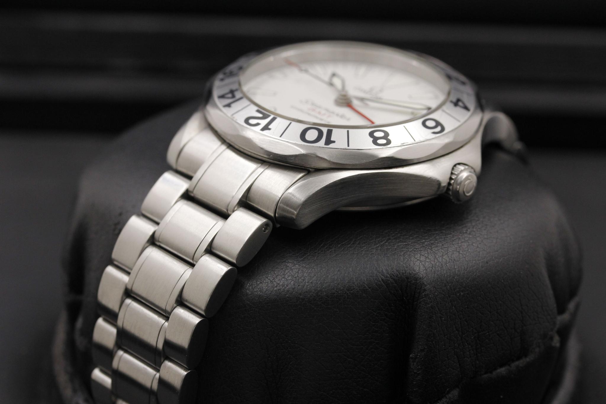 Watch Image 2
