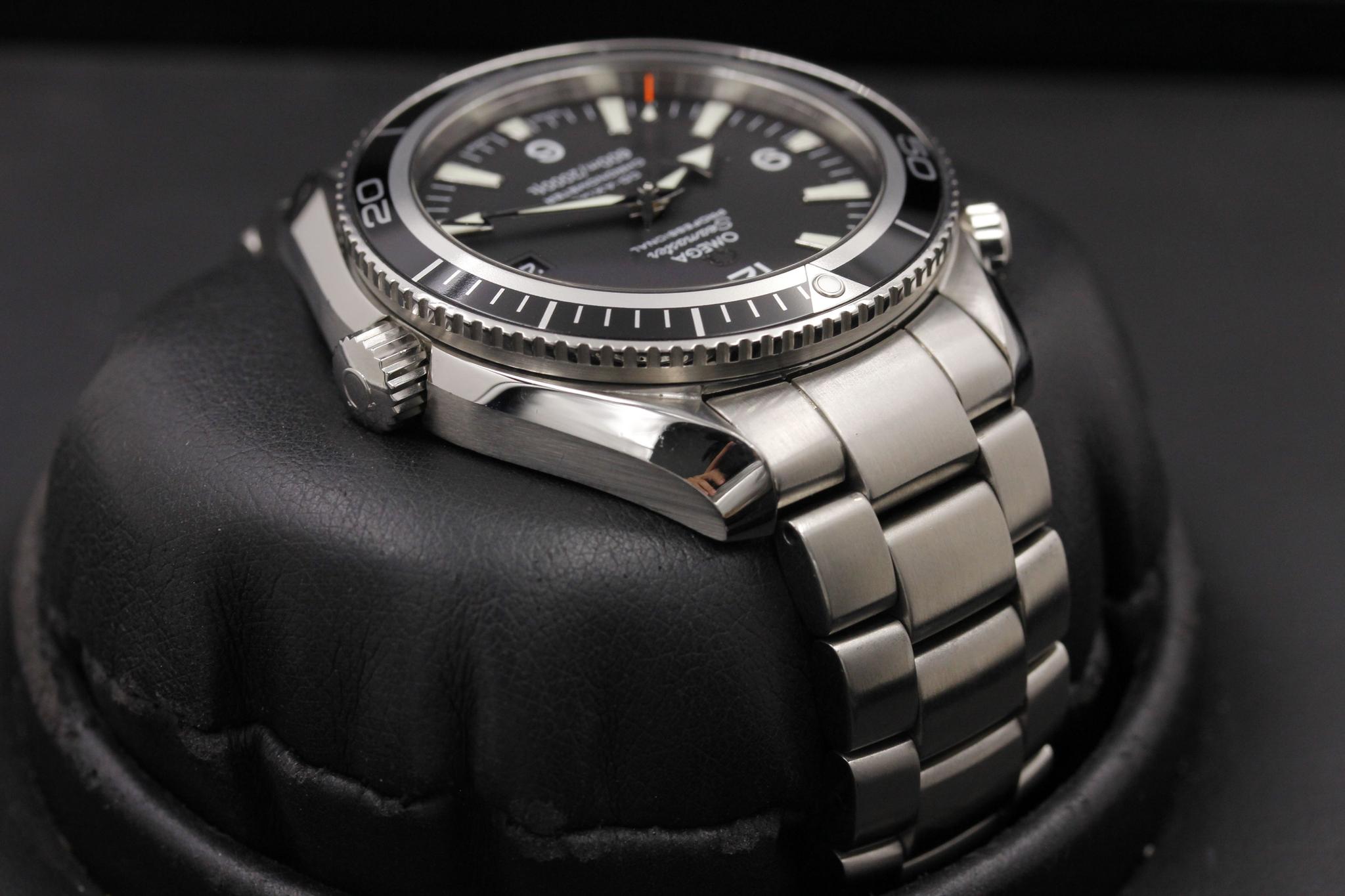Watch Image 4