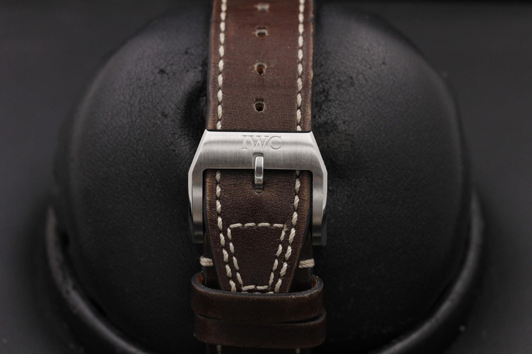 Watch Image 8