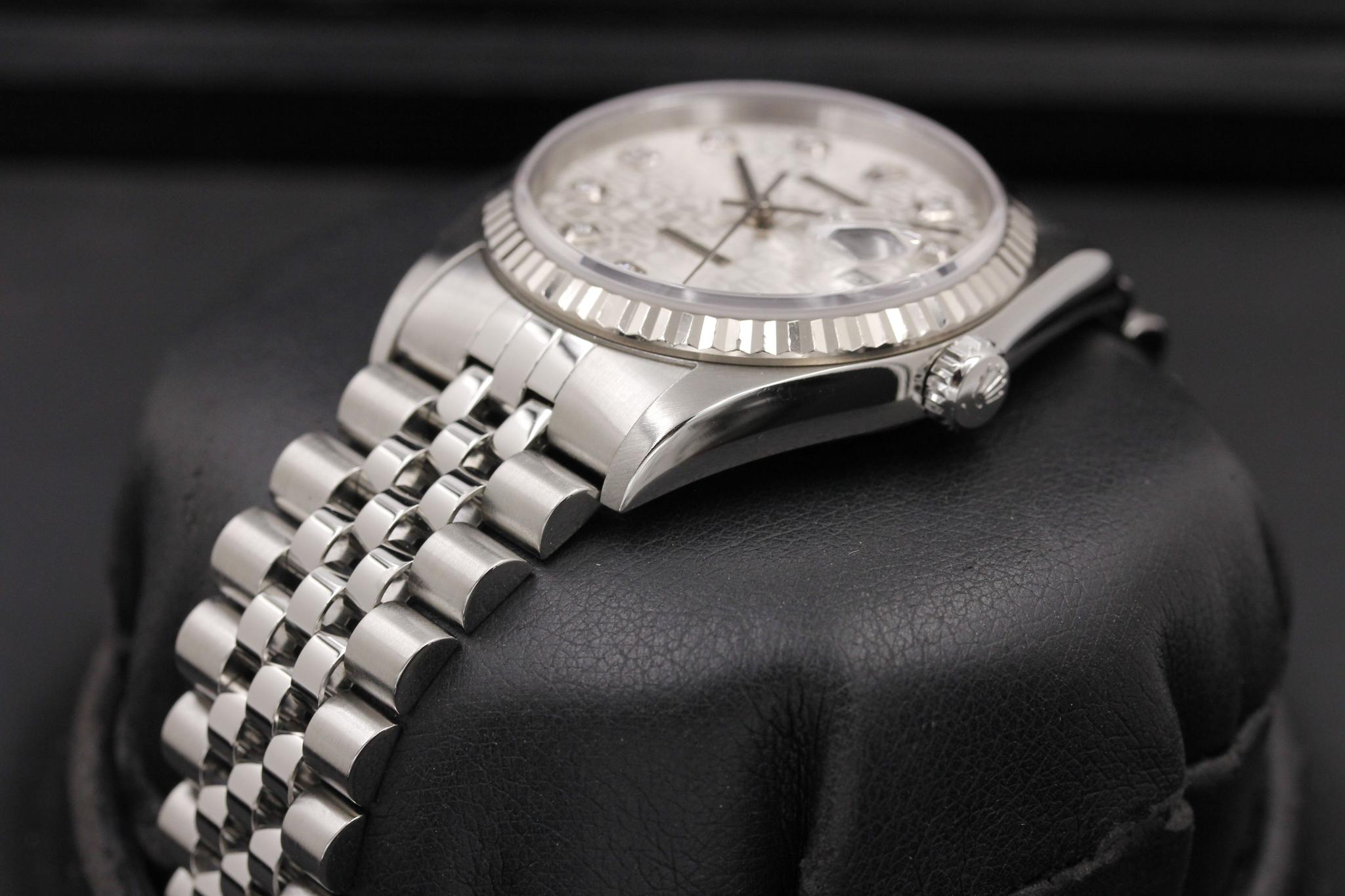 Watch Image 2