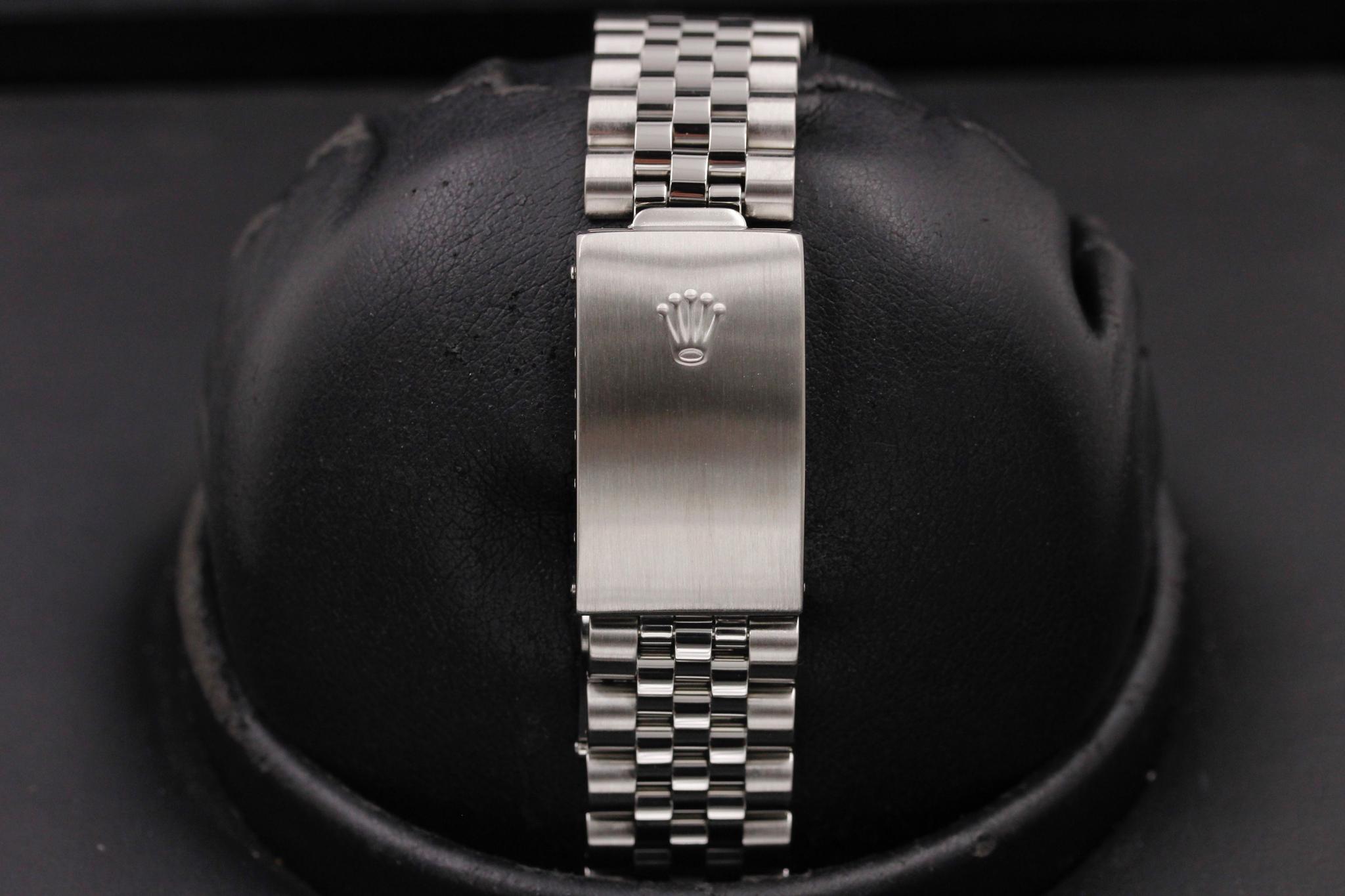 Watch Image 8