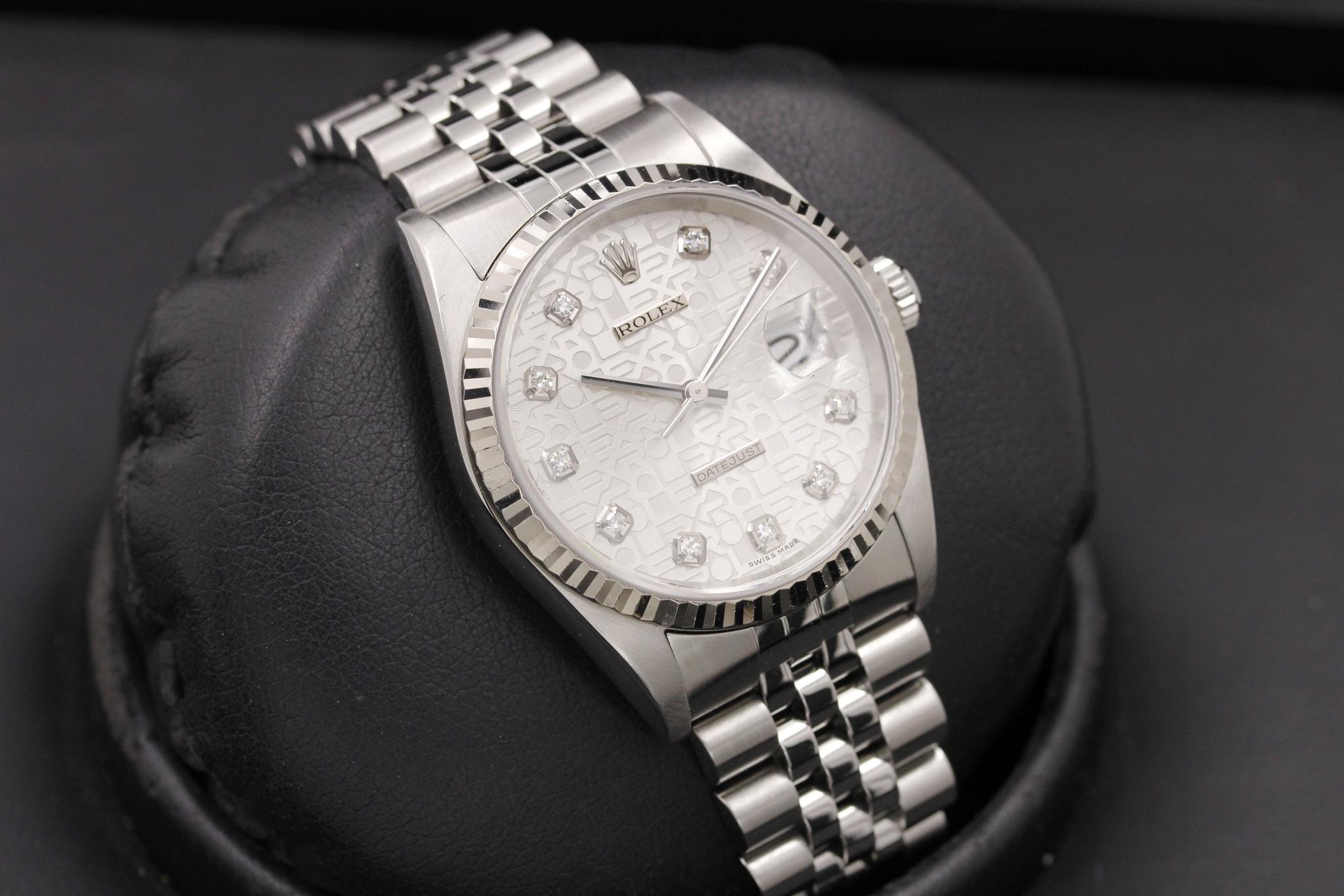 Watch Image 11