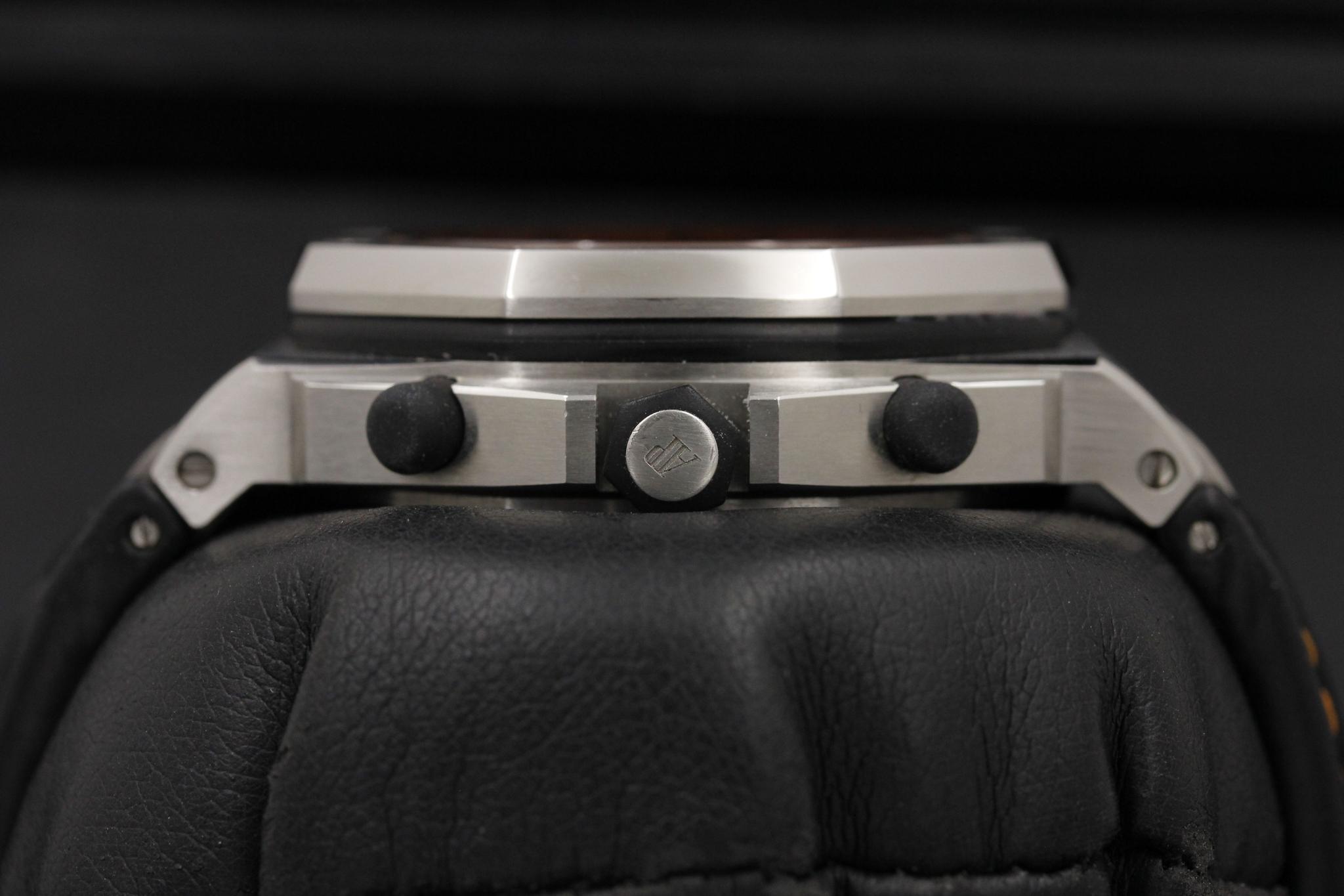 Watch Image 3