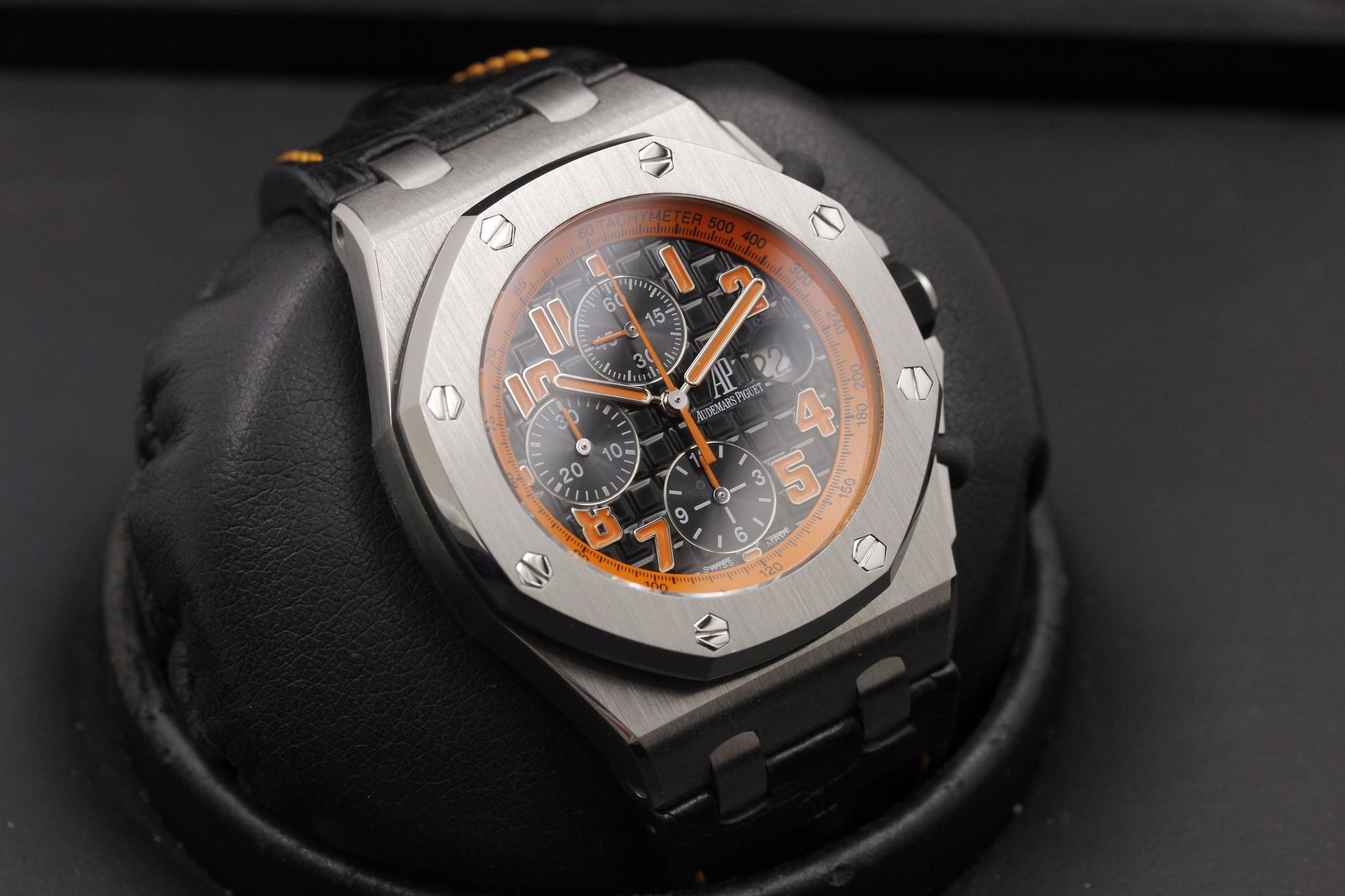 Watch Image 10