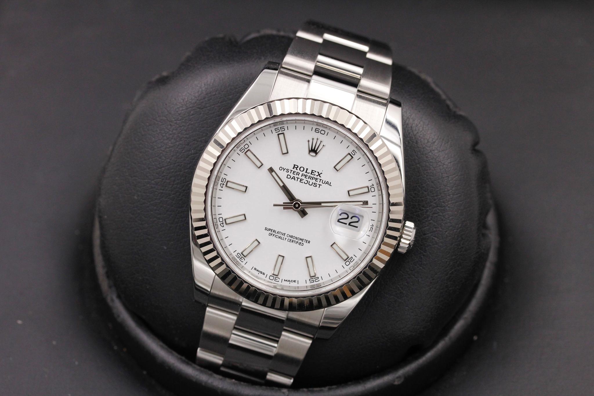 Watch Image 9