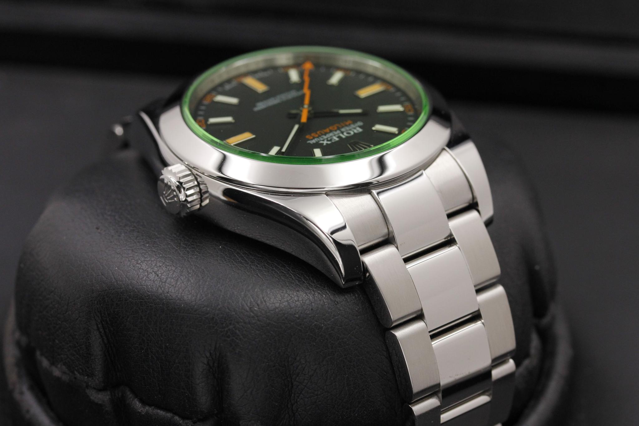 Watch Image 4