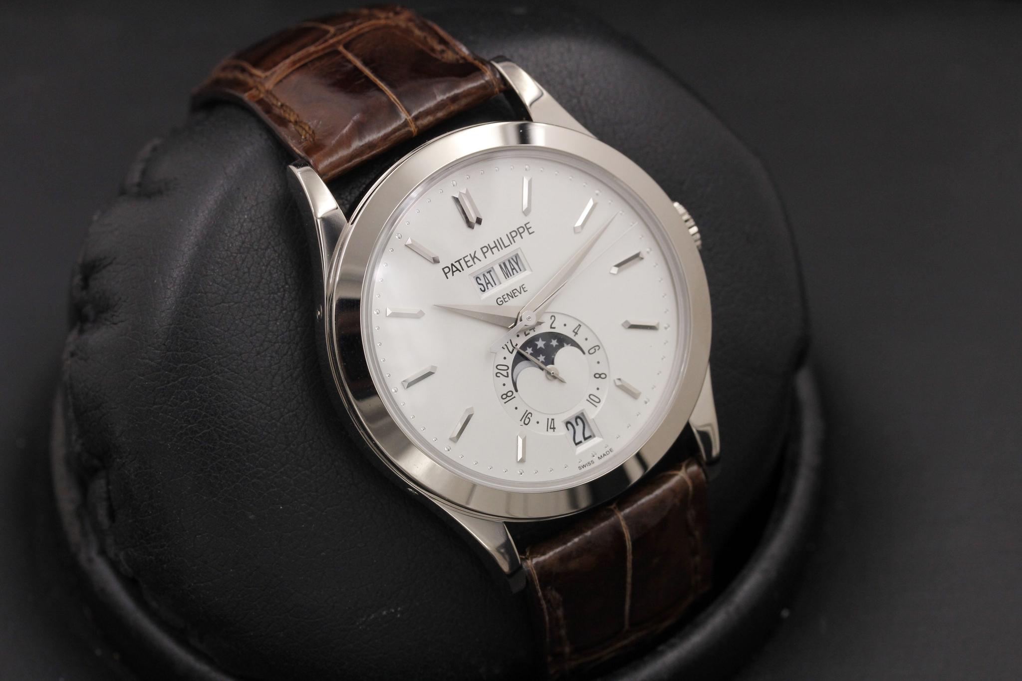 Watch Image 11