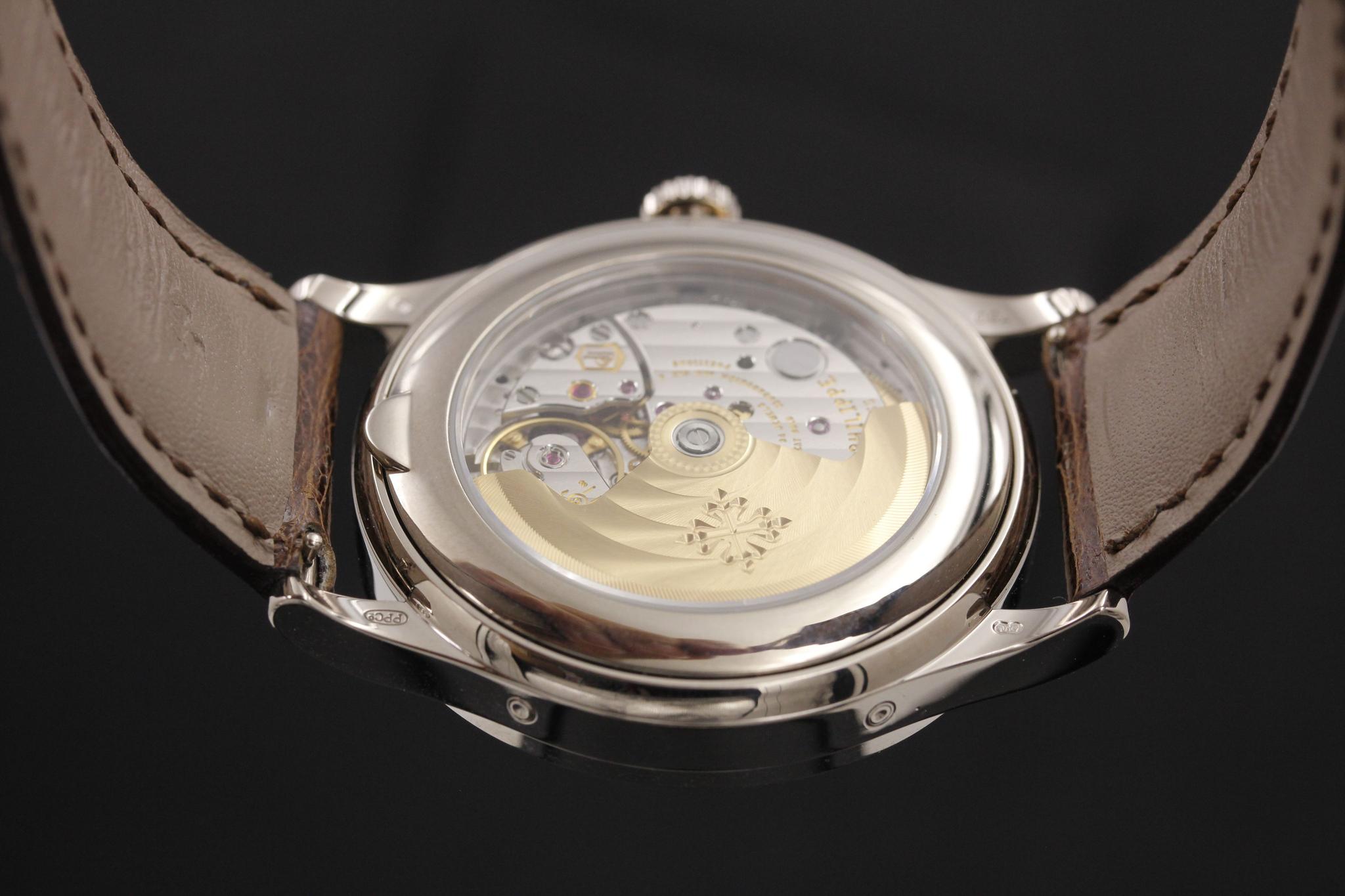 Watch Image 7