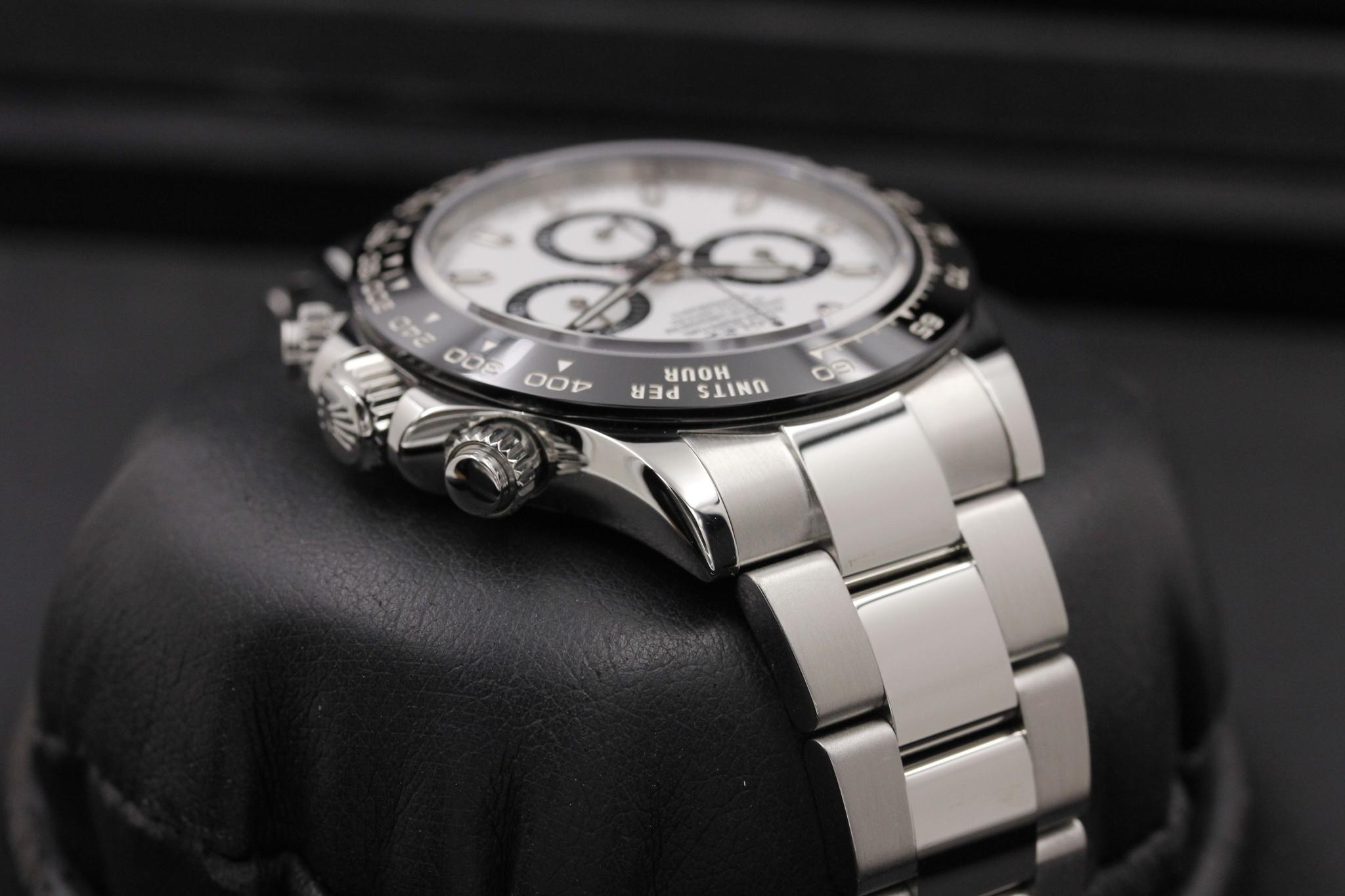 Watch Image 4
