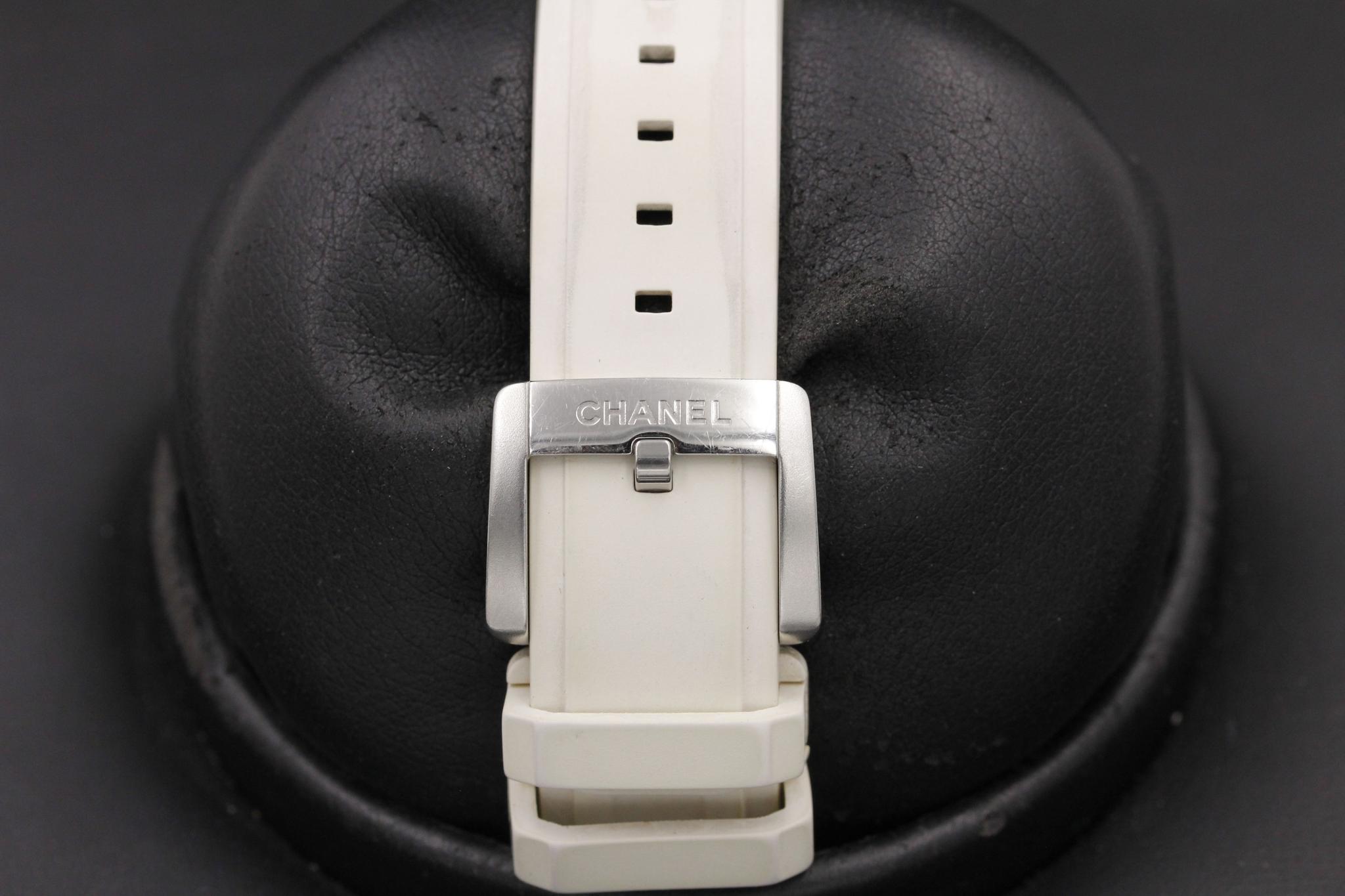 Watch Image 8