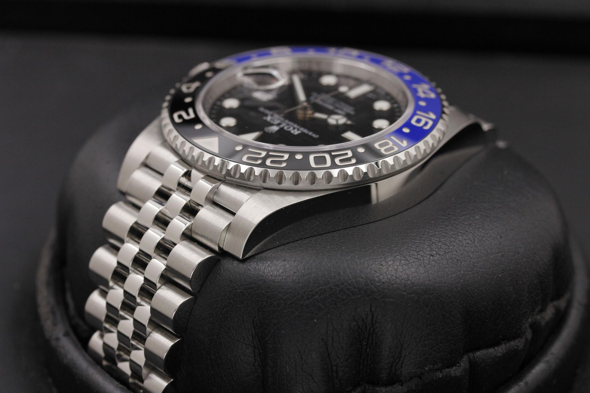 Watch Image 5