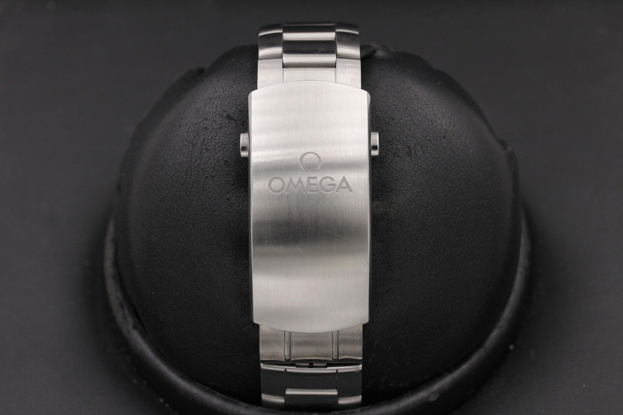 Watch Image 8