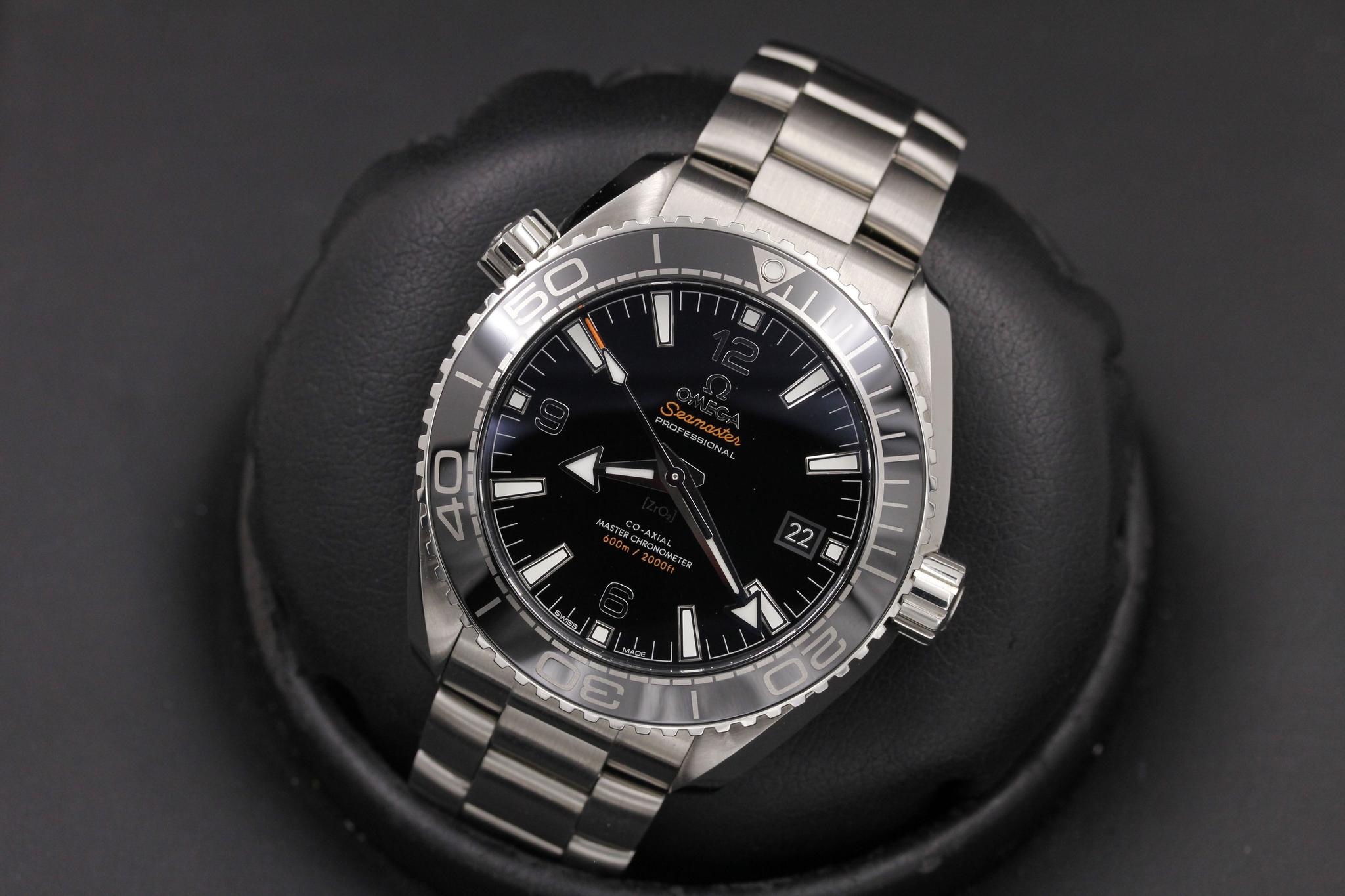 Watch Image 10