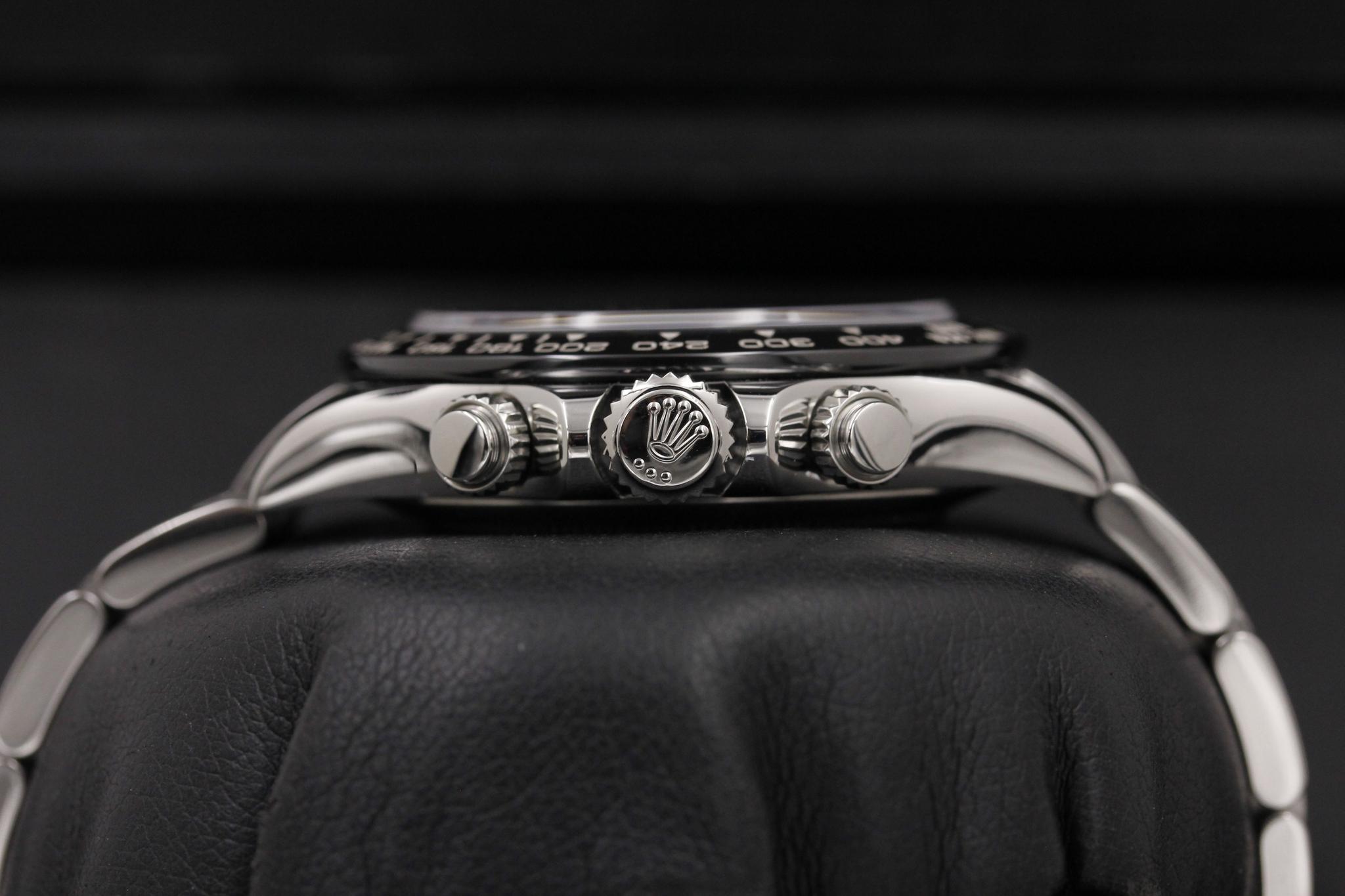 Watch Image 3