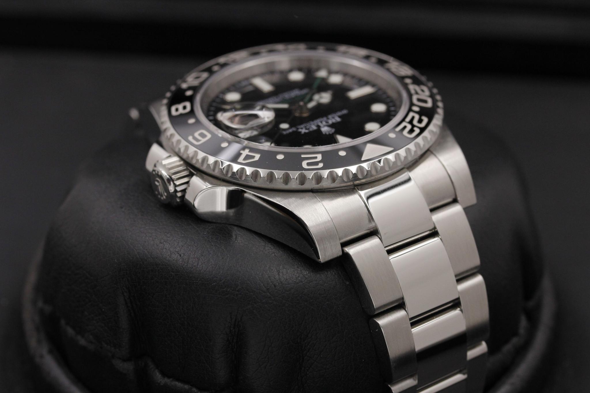 Watch Image 4