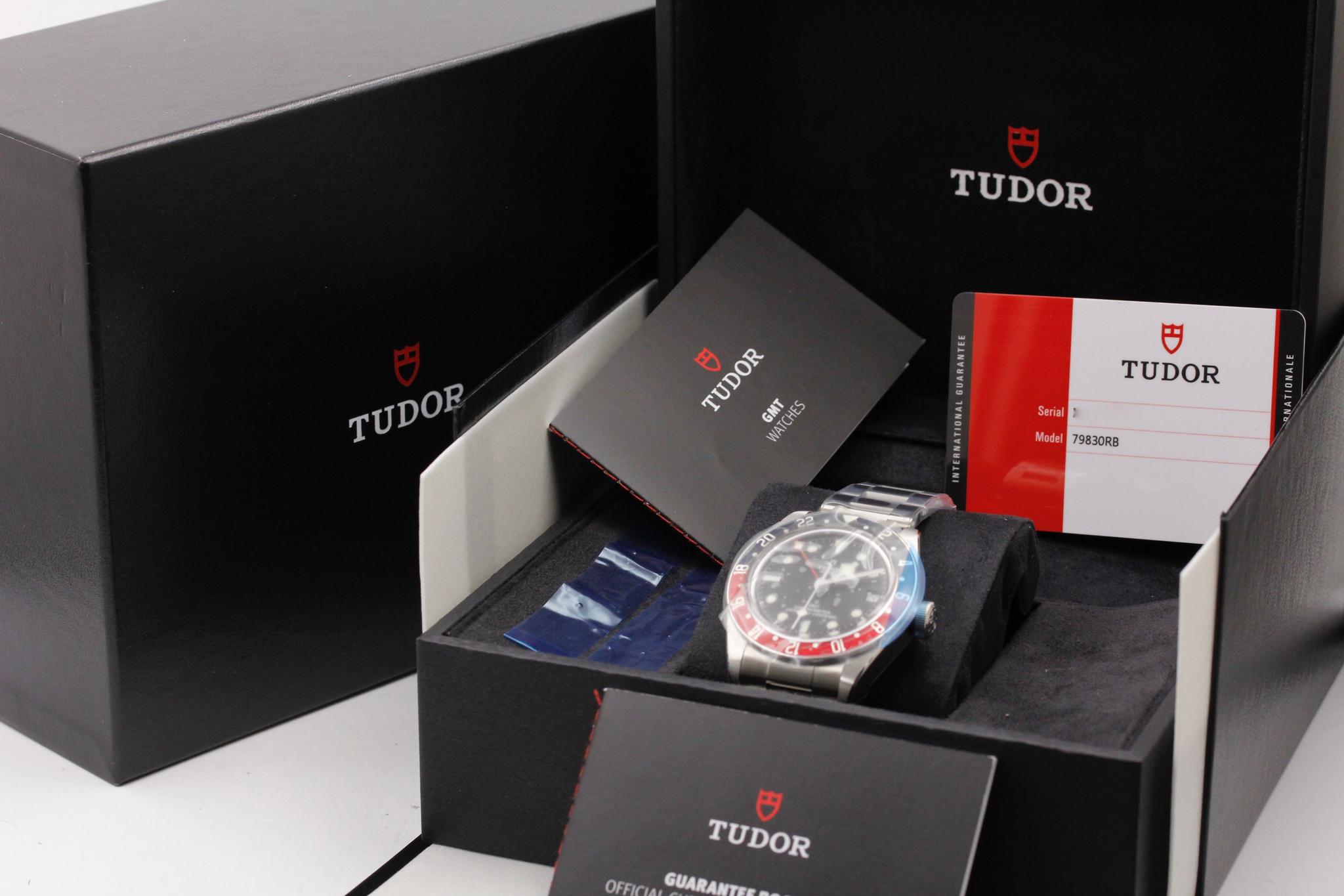 Watch Image 11