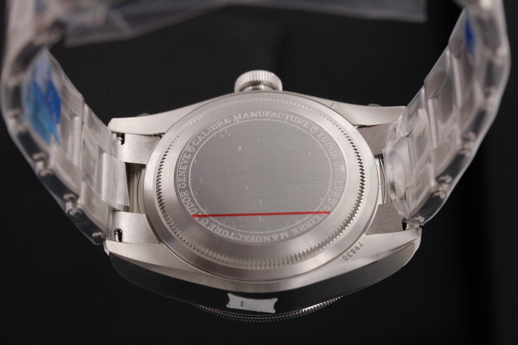 Watch Image 7