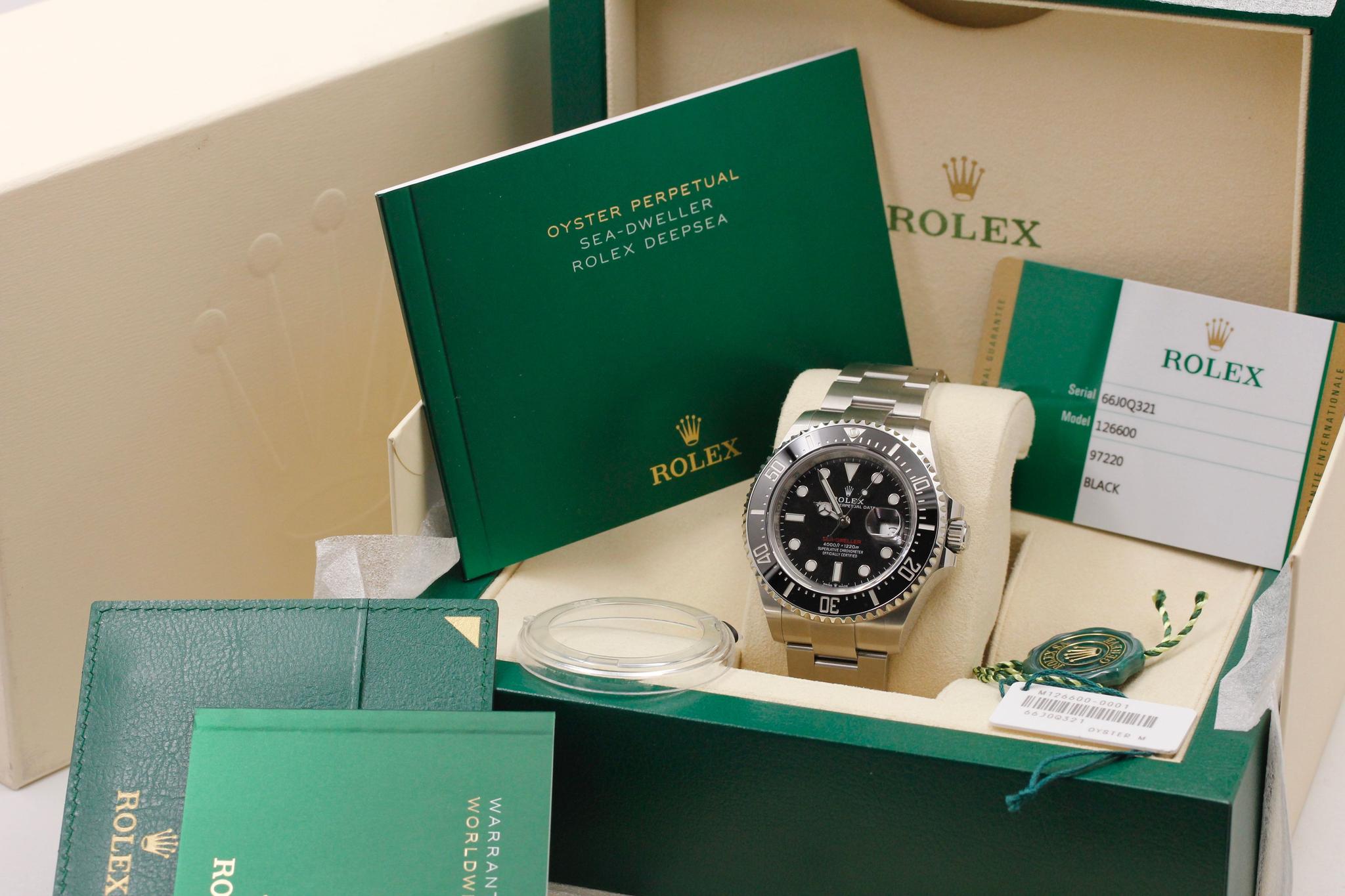 Watch Image 11