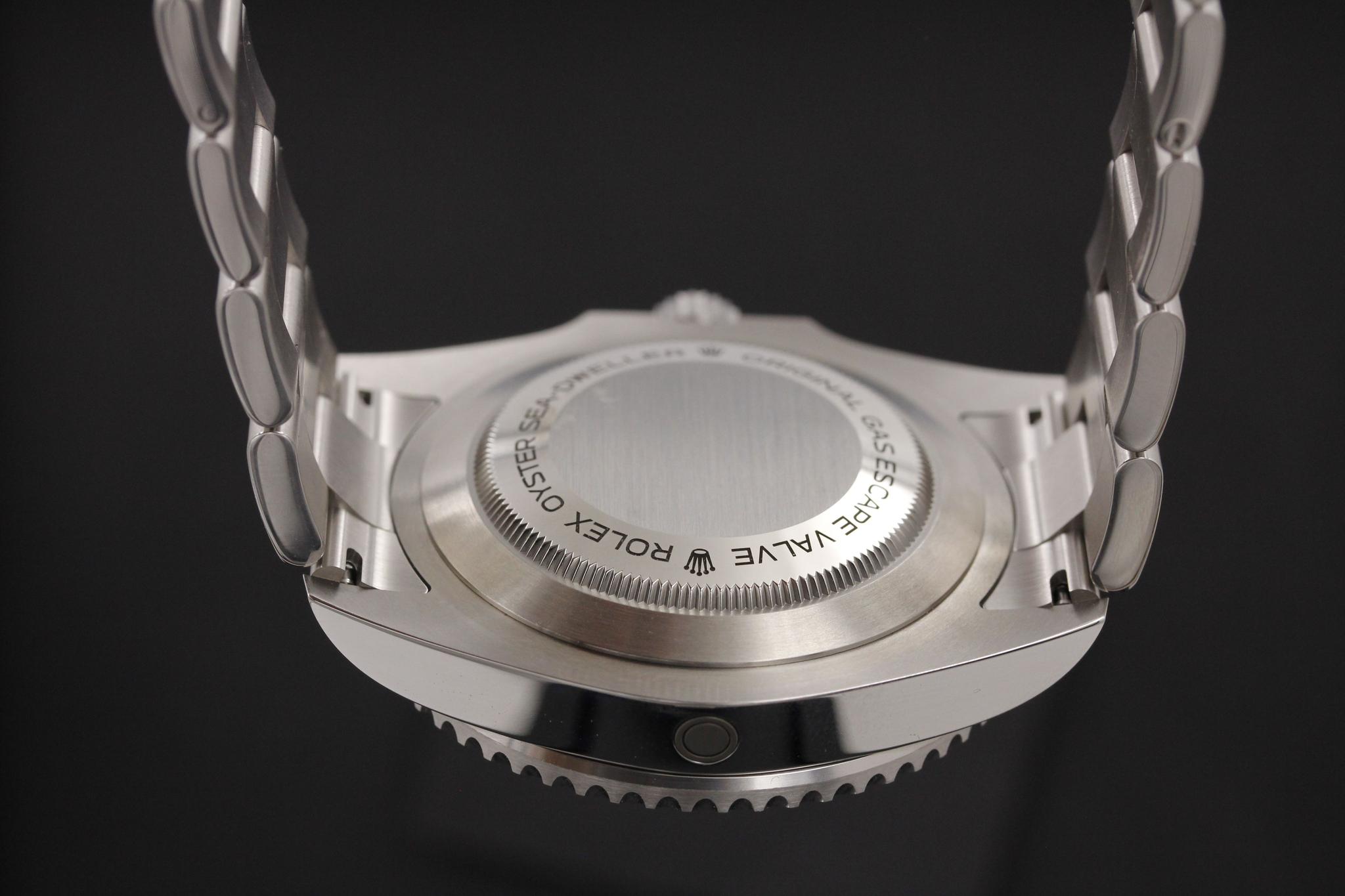 Watch Image 7