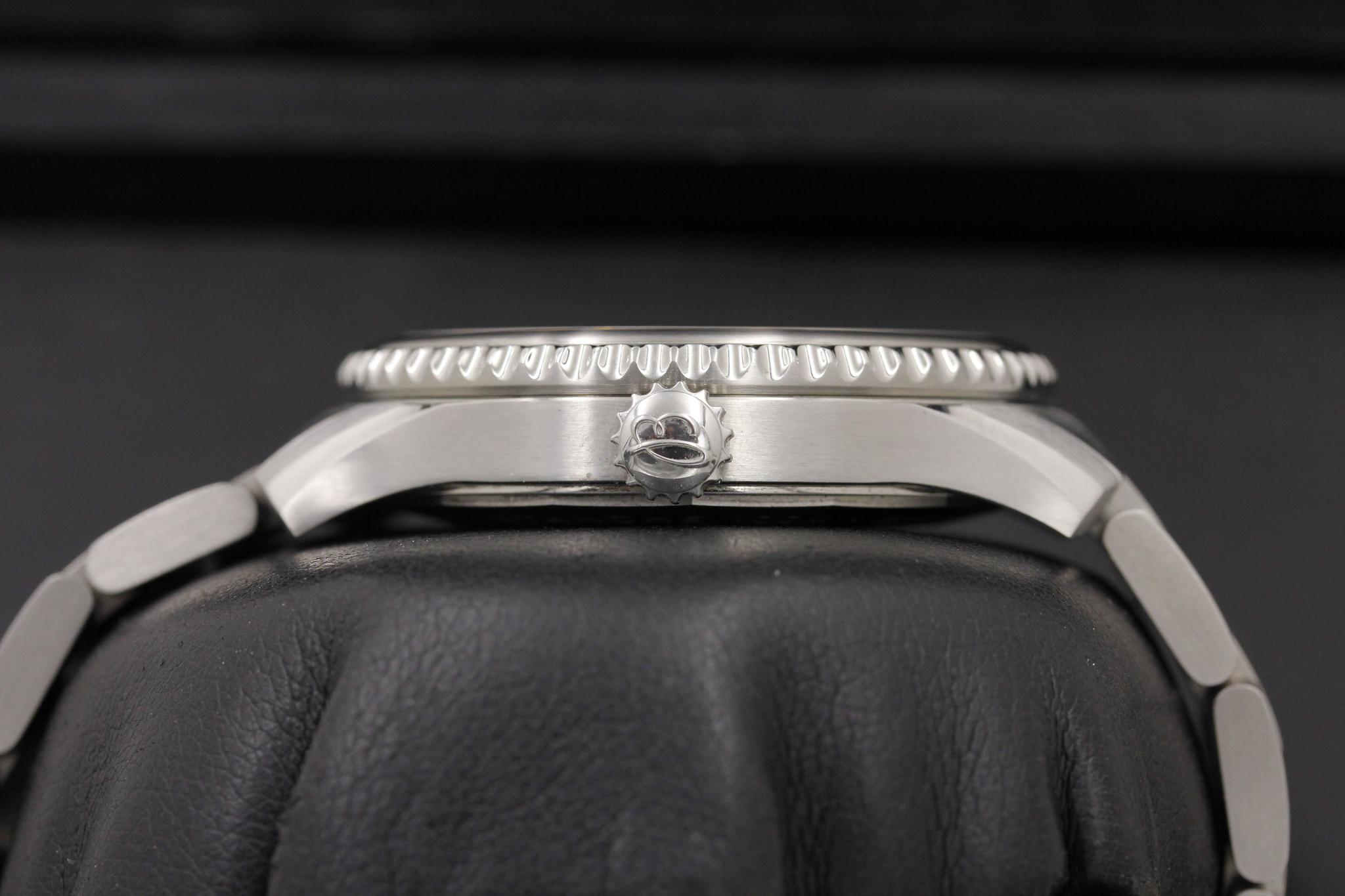 Watch Image 3