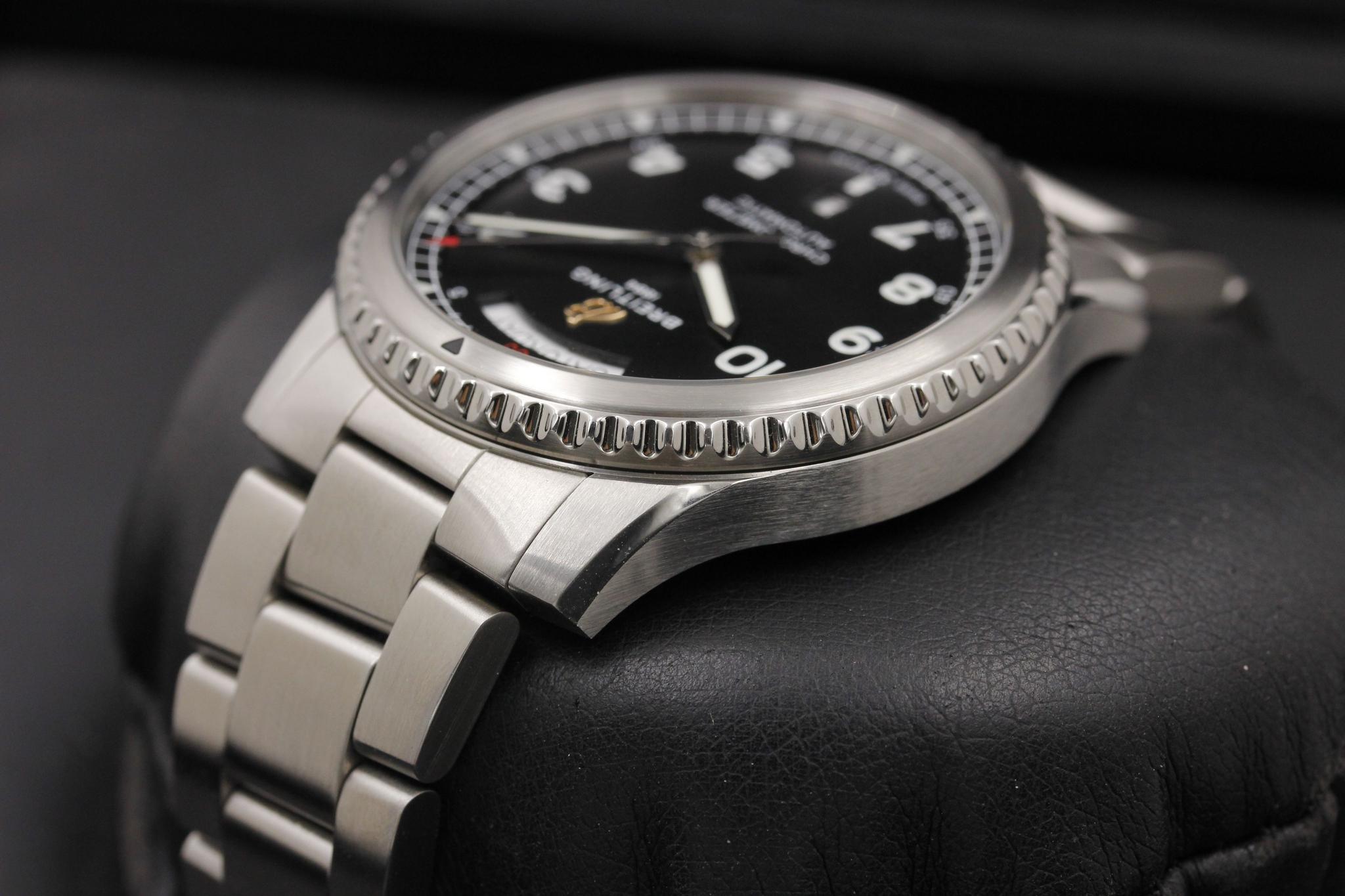Watch Image 5